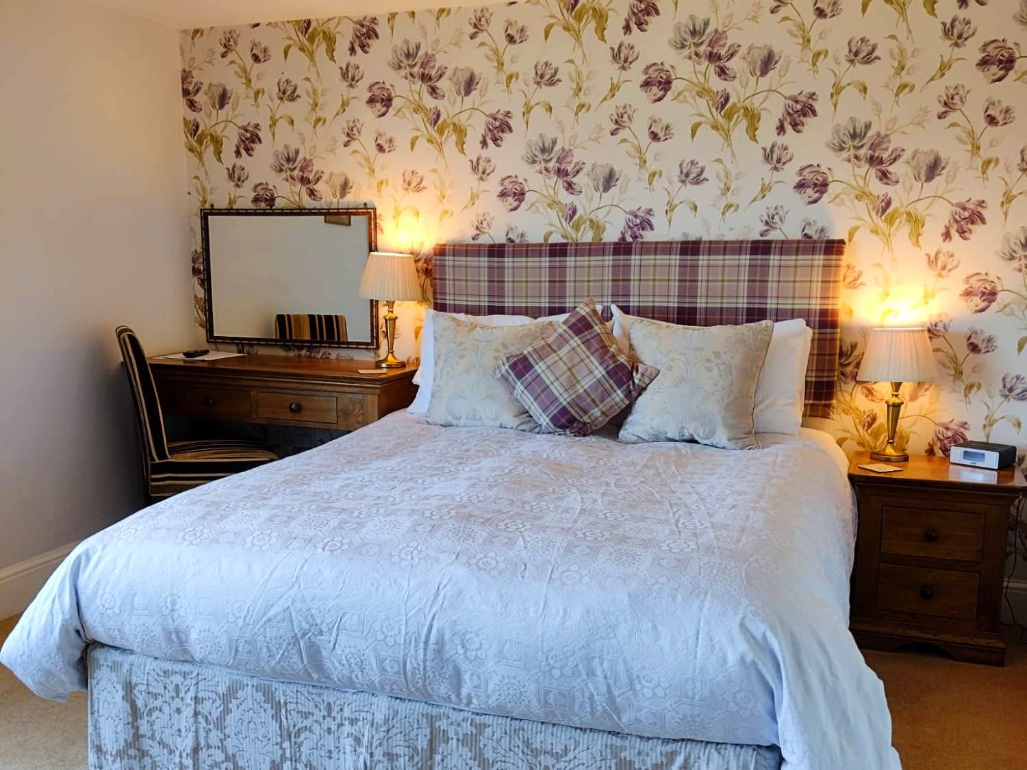 Lynton Vacations - Chough's Nest Hotel - Property Image 3