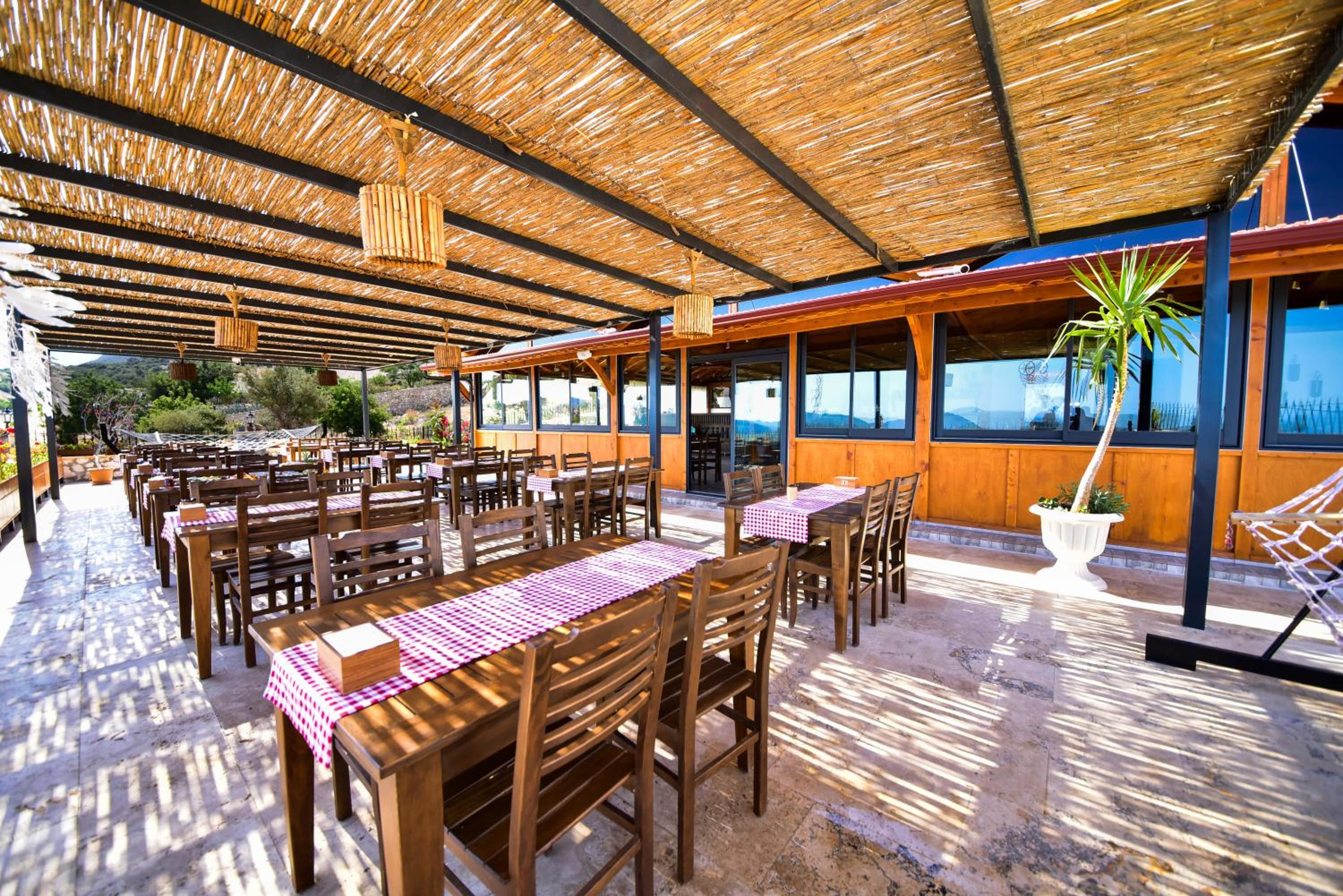 Zūhre Cafe Bungalow view 2