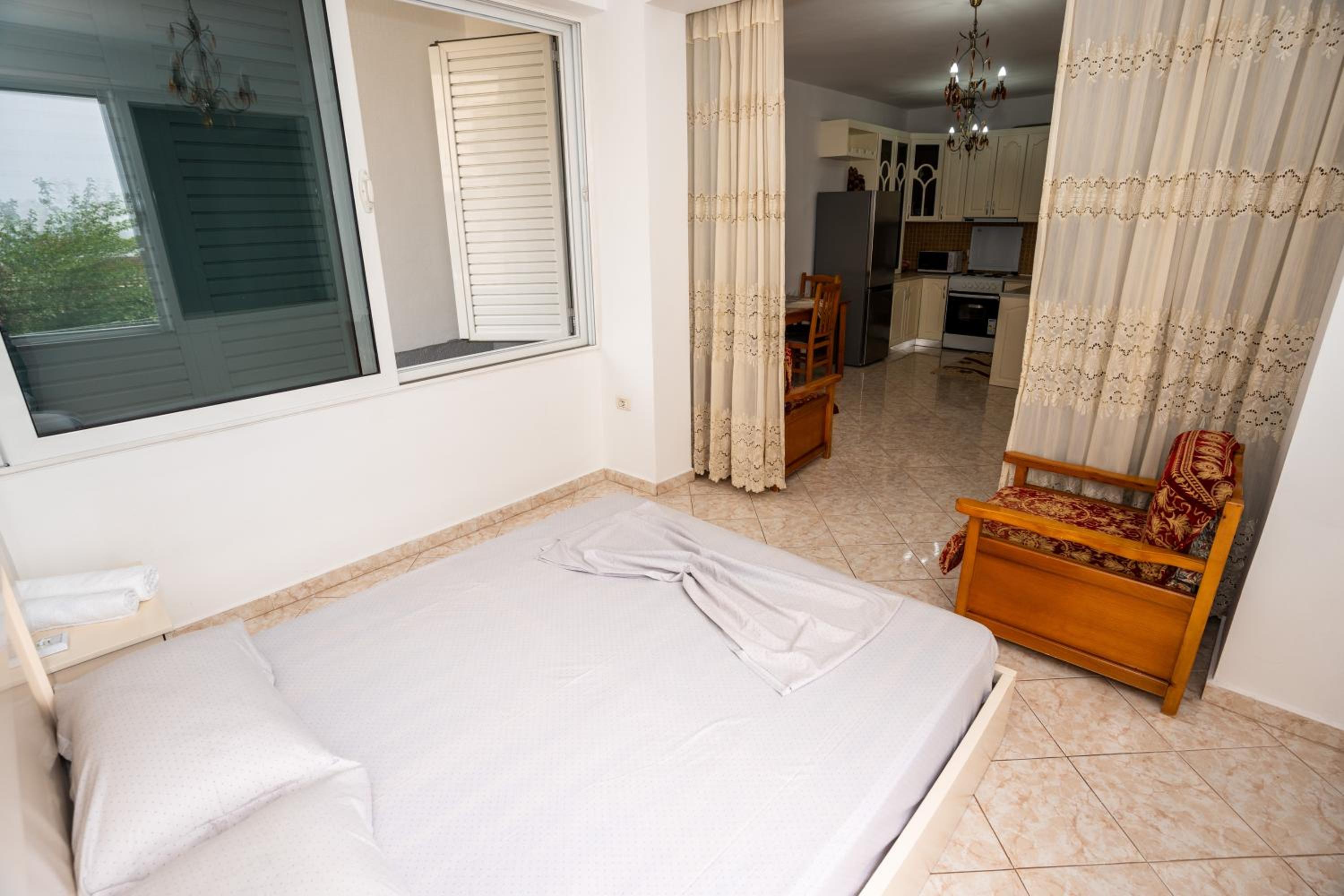Kris vacations in Saranda