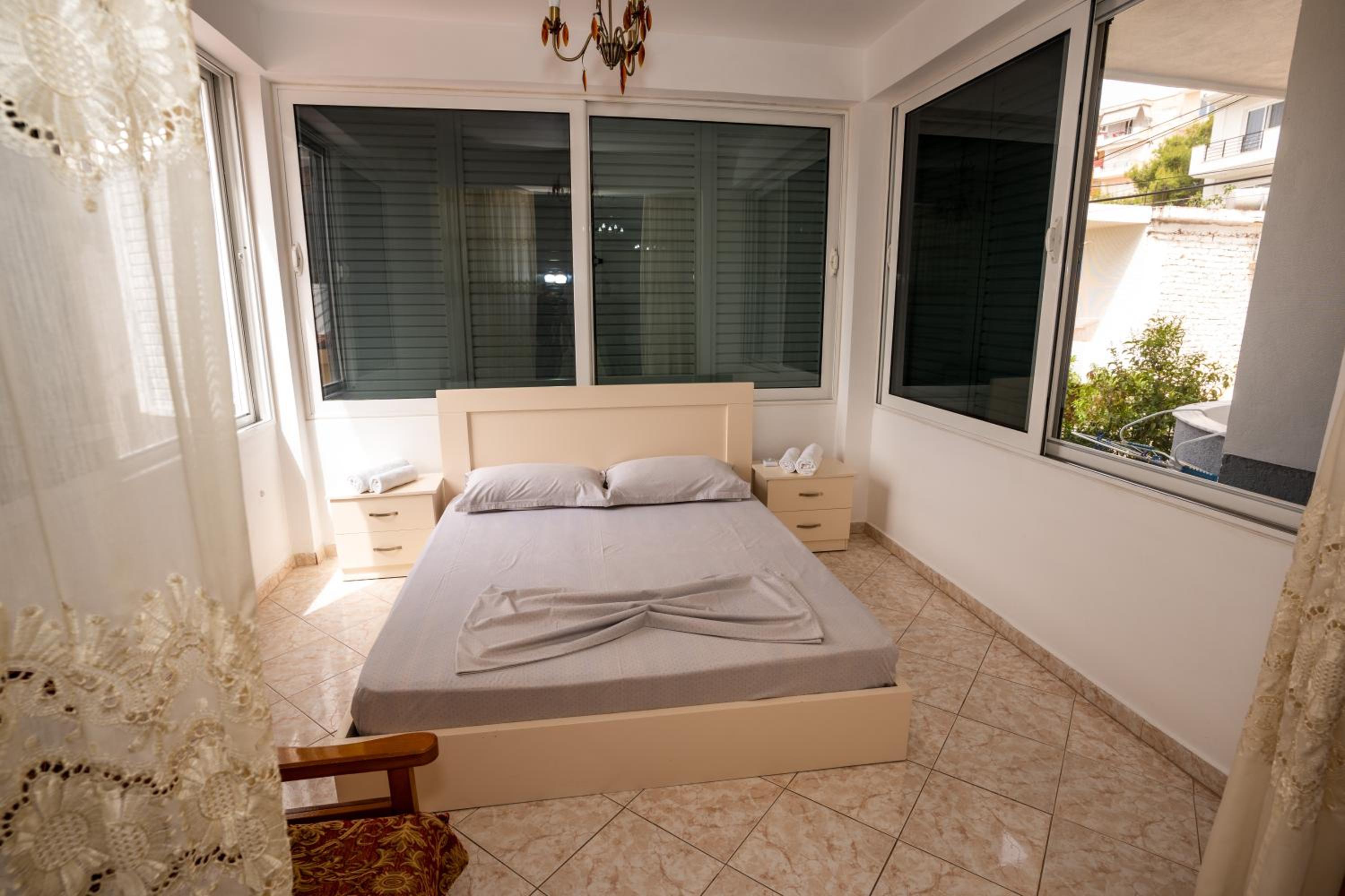 Kris vacations in Saranda