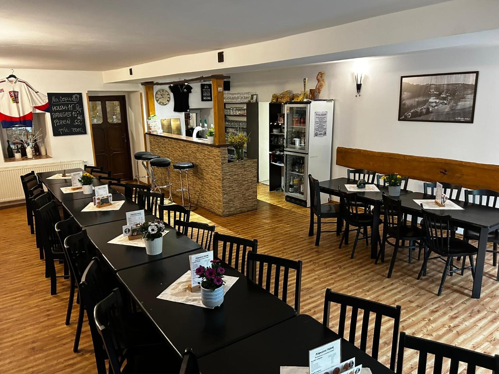 Restaurace a penzion Na Stráni