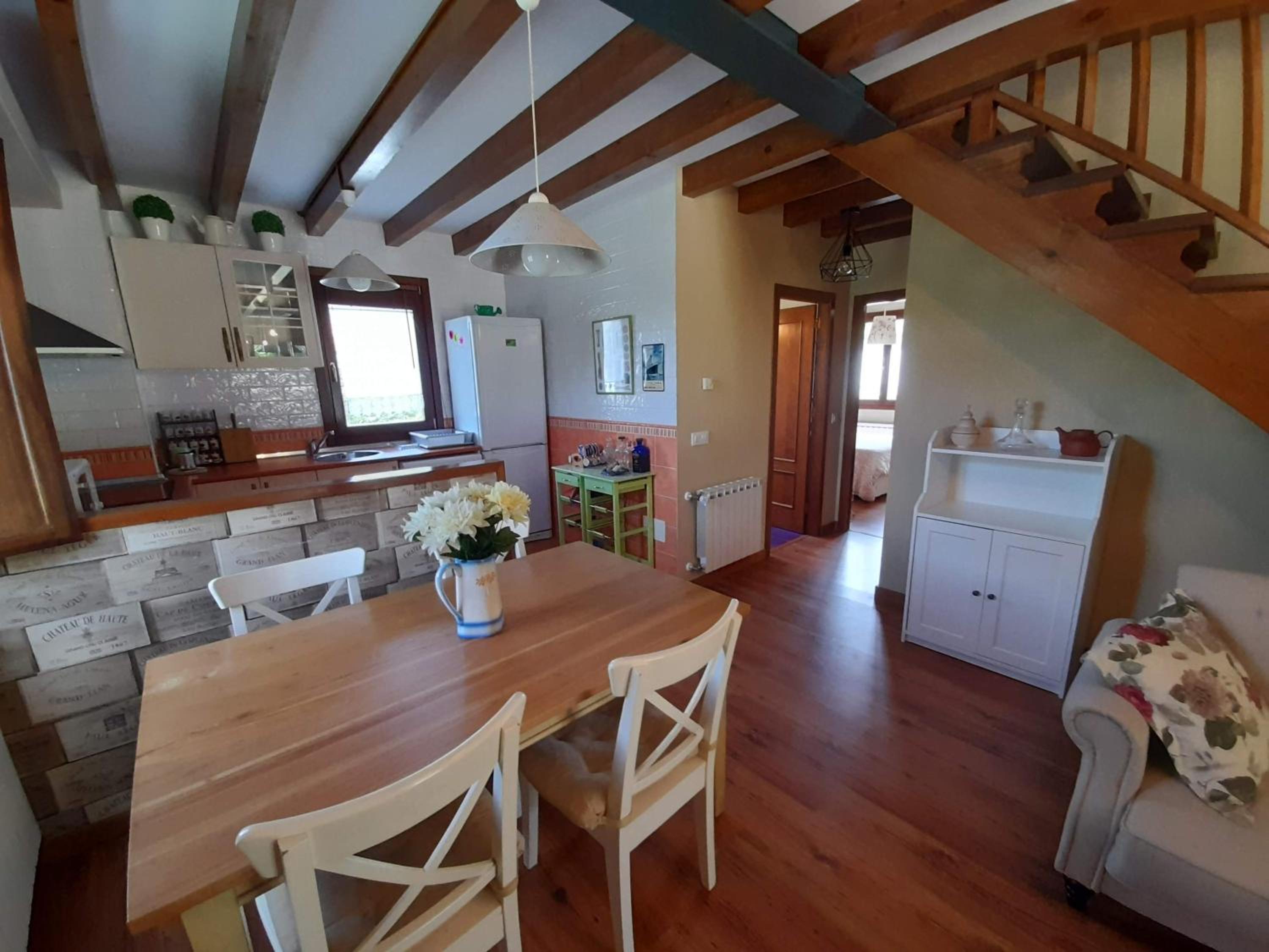 Gestiona2R - Casa Camelia con jardin, ideal familias