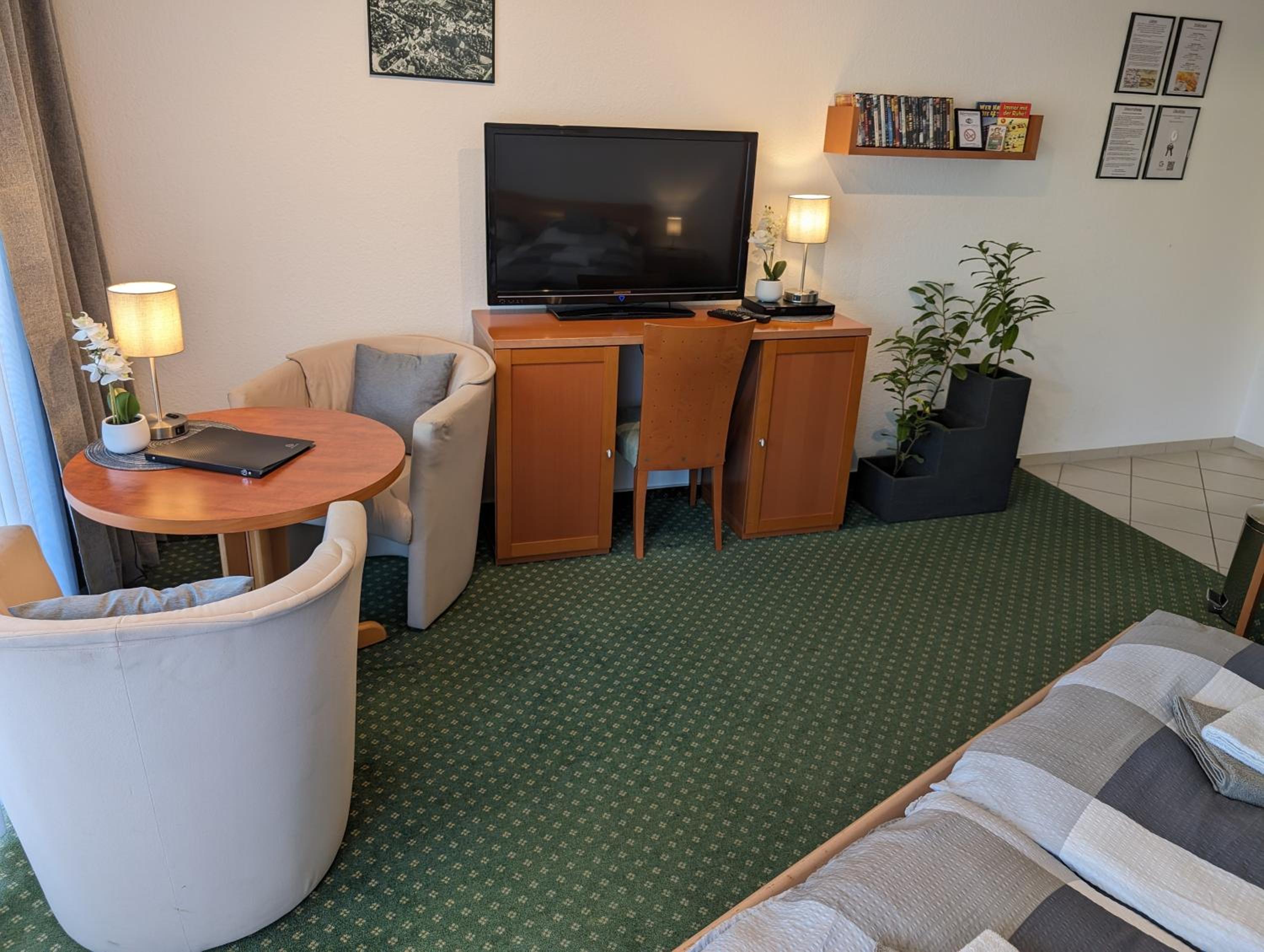 Apartment #21 im Haus Deutsch Krone - EG, Balkon, Pool - Renoviert 2026