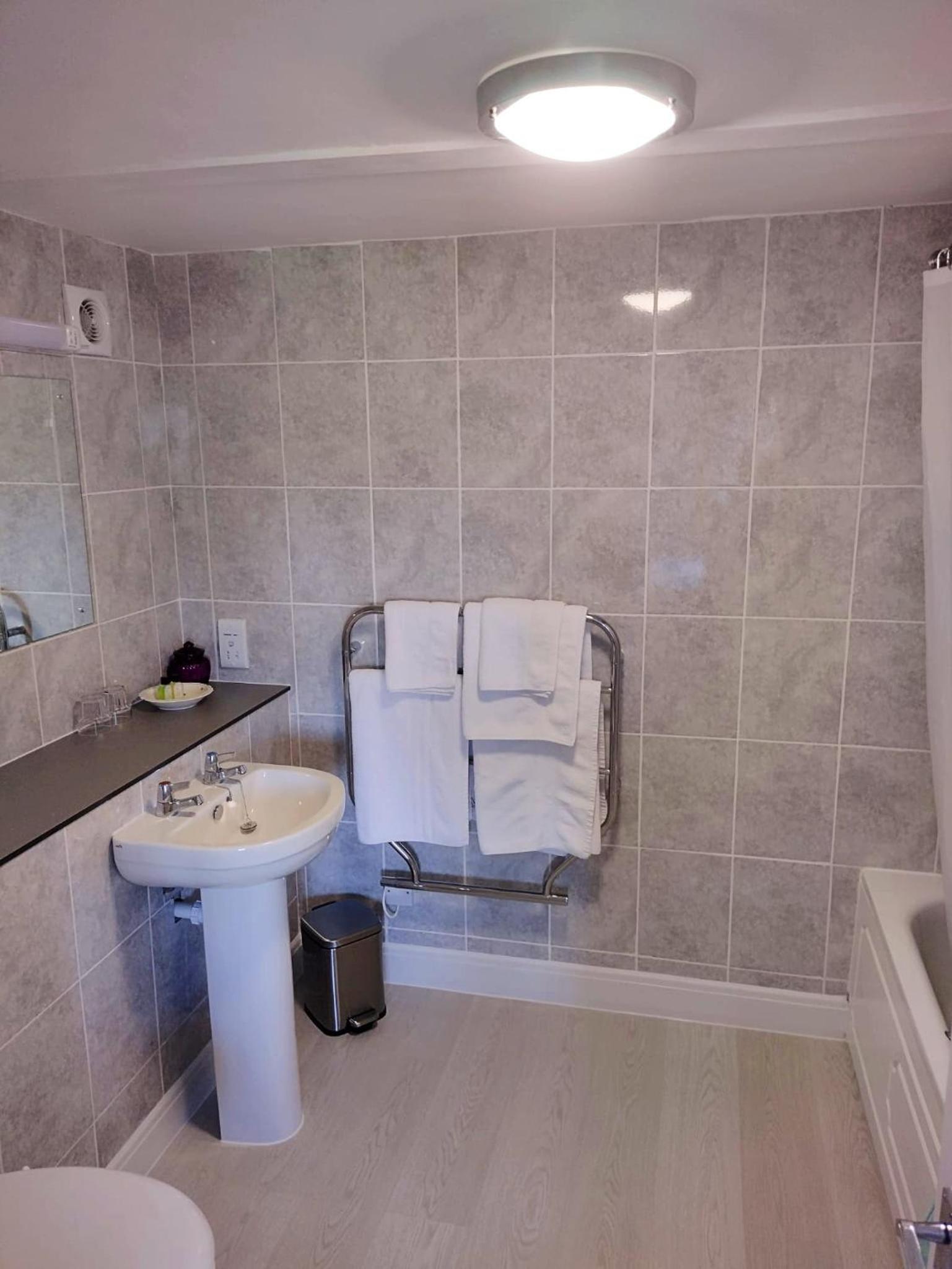 Lynton Vacations - Chough's Nest Hotel - Property Image 5