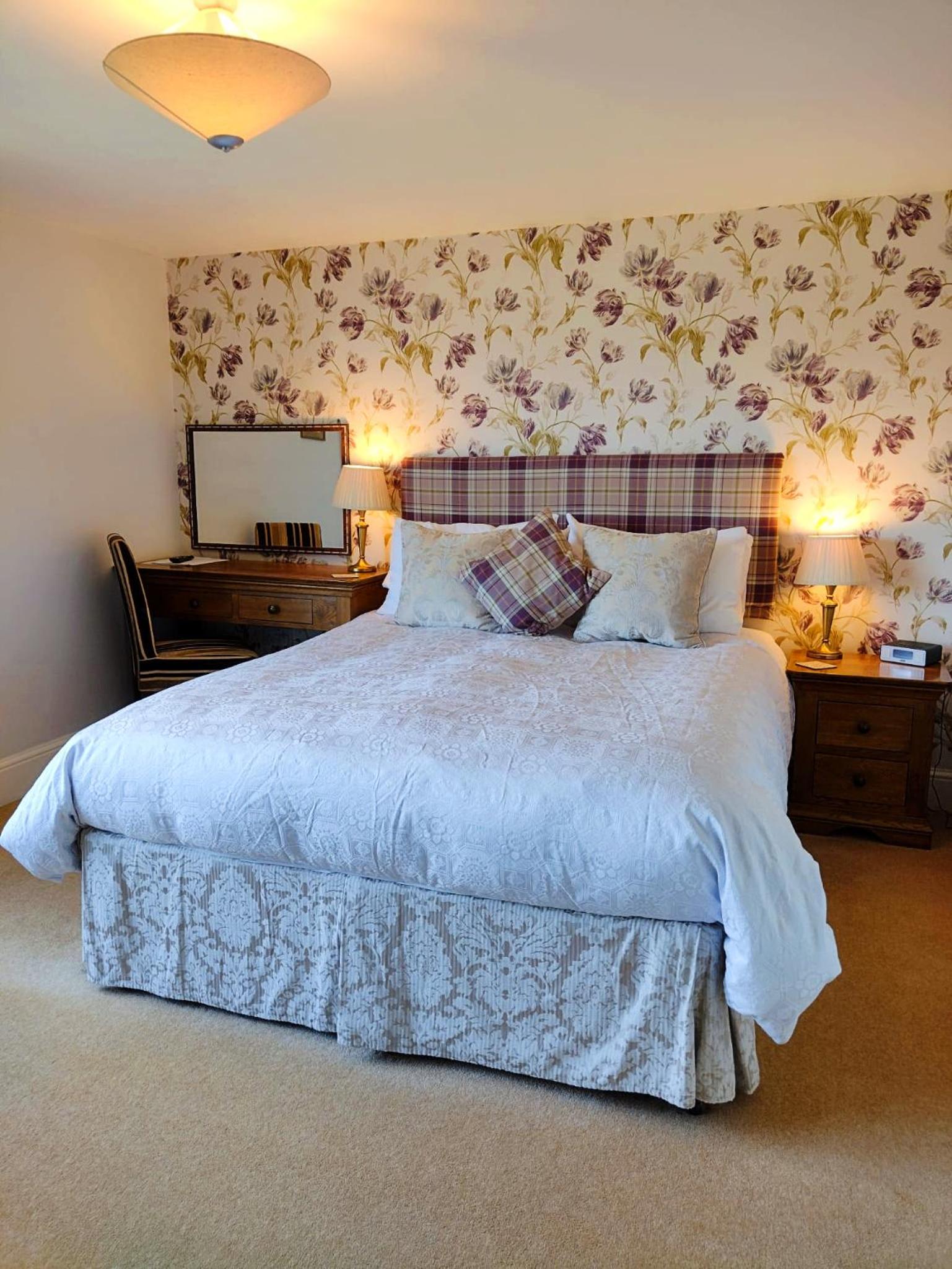 Lynton Vacations - Chough's Nest Hotel - Property Image 6