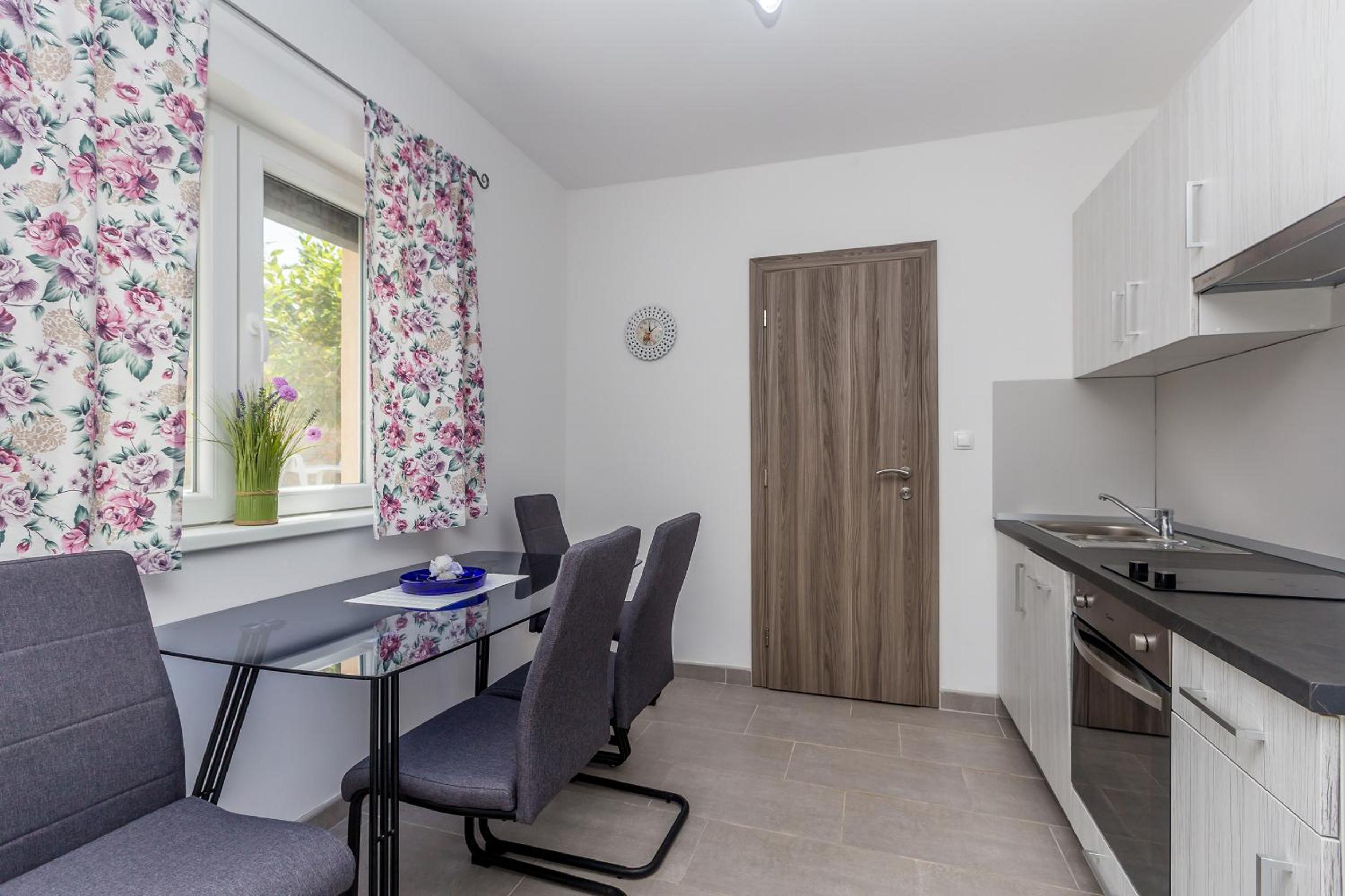 Apartmani Tena