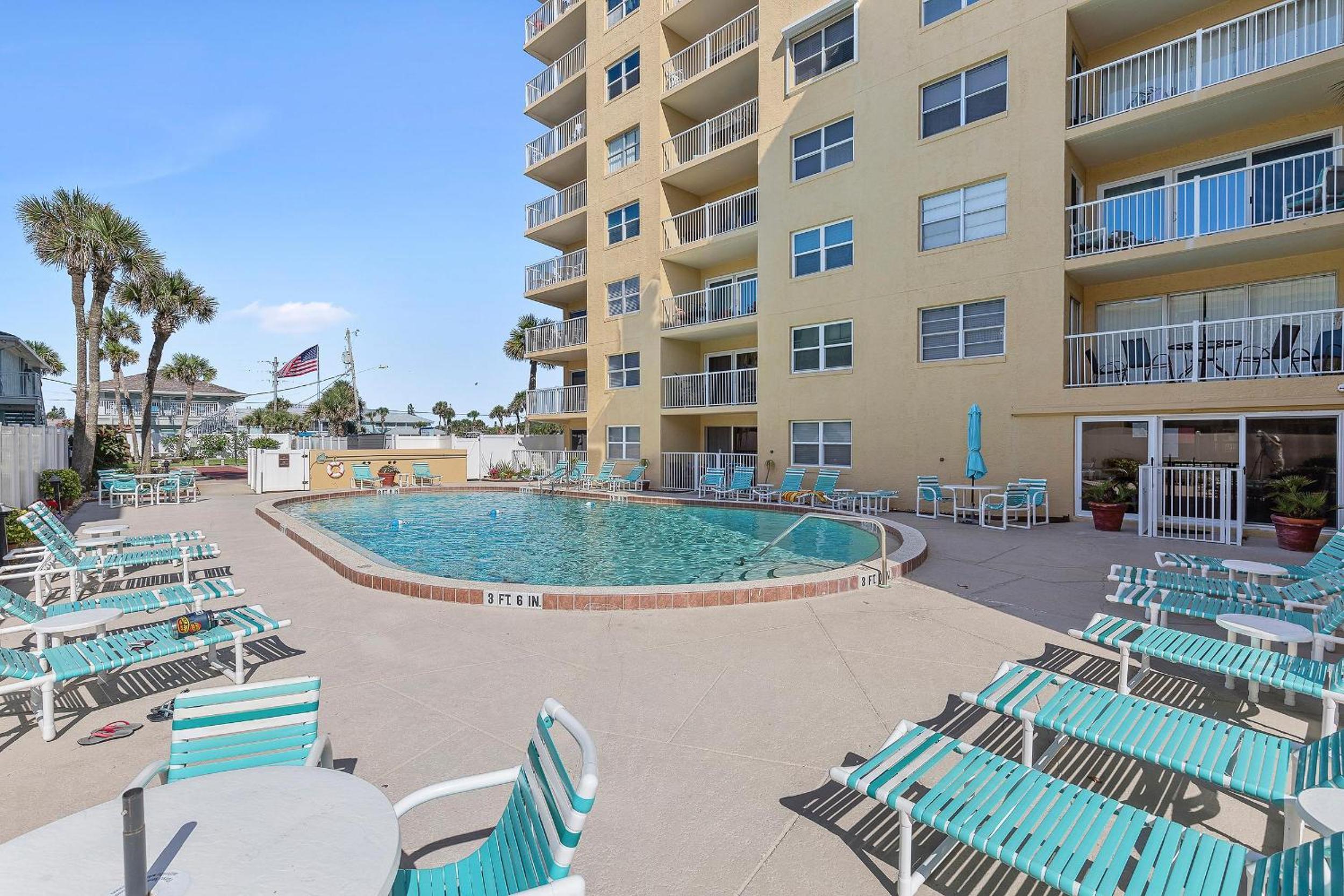 Ponce de Leon Towers 707