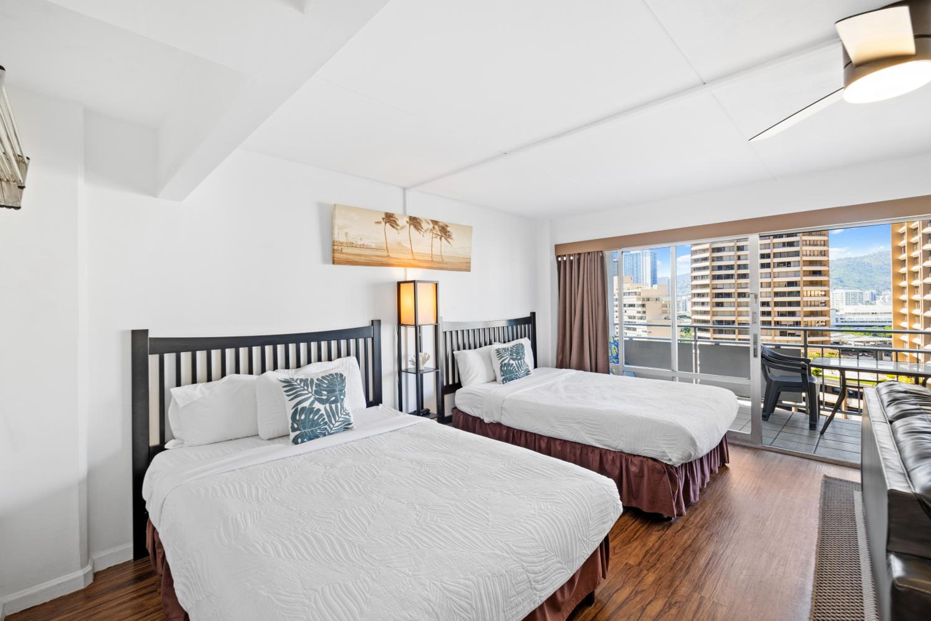 Semprose Ilikai Hotel