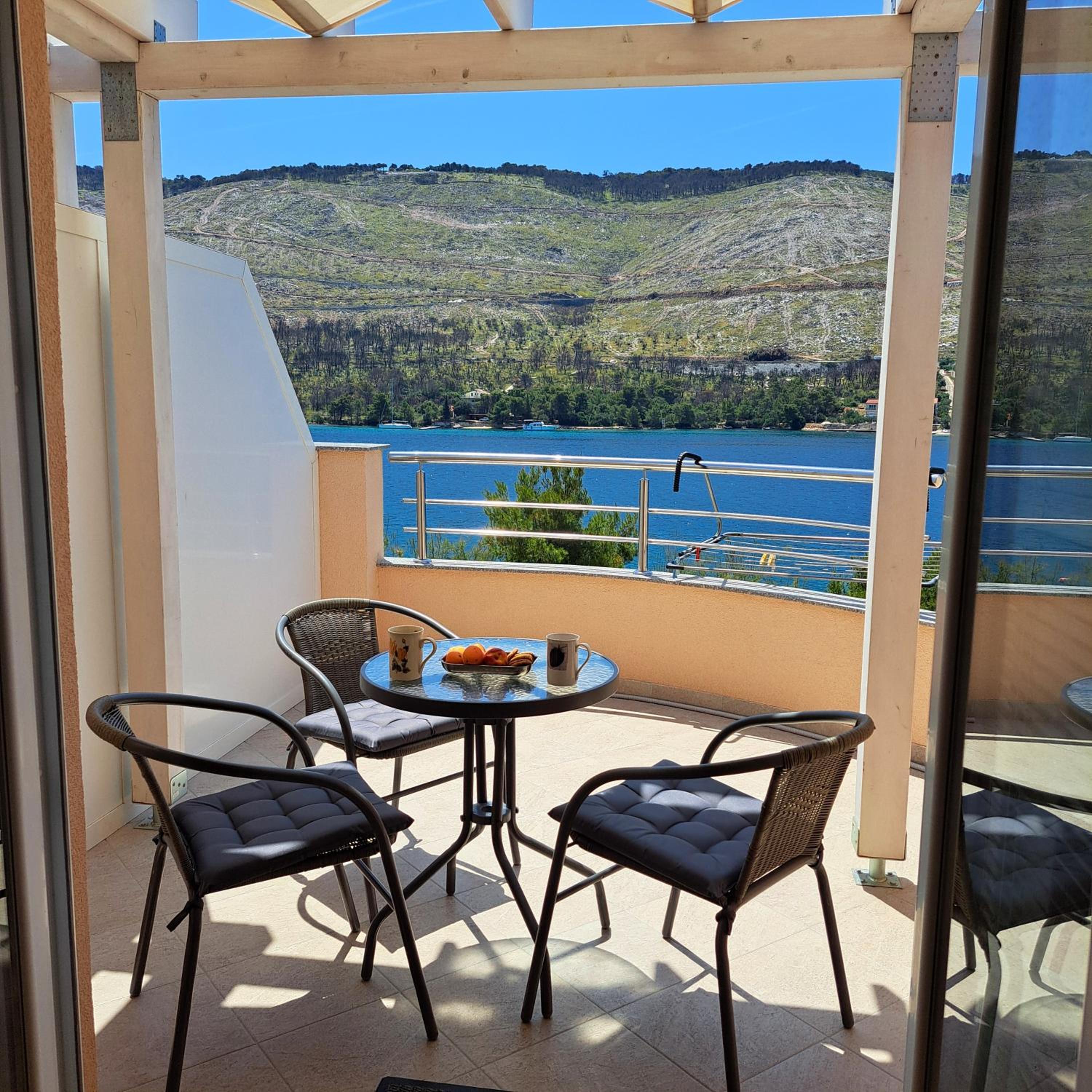 Open Sea Apartmani