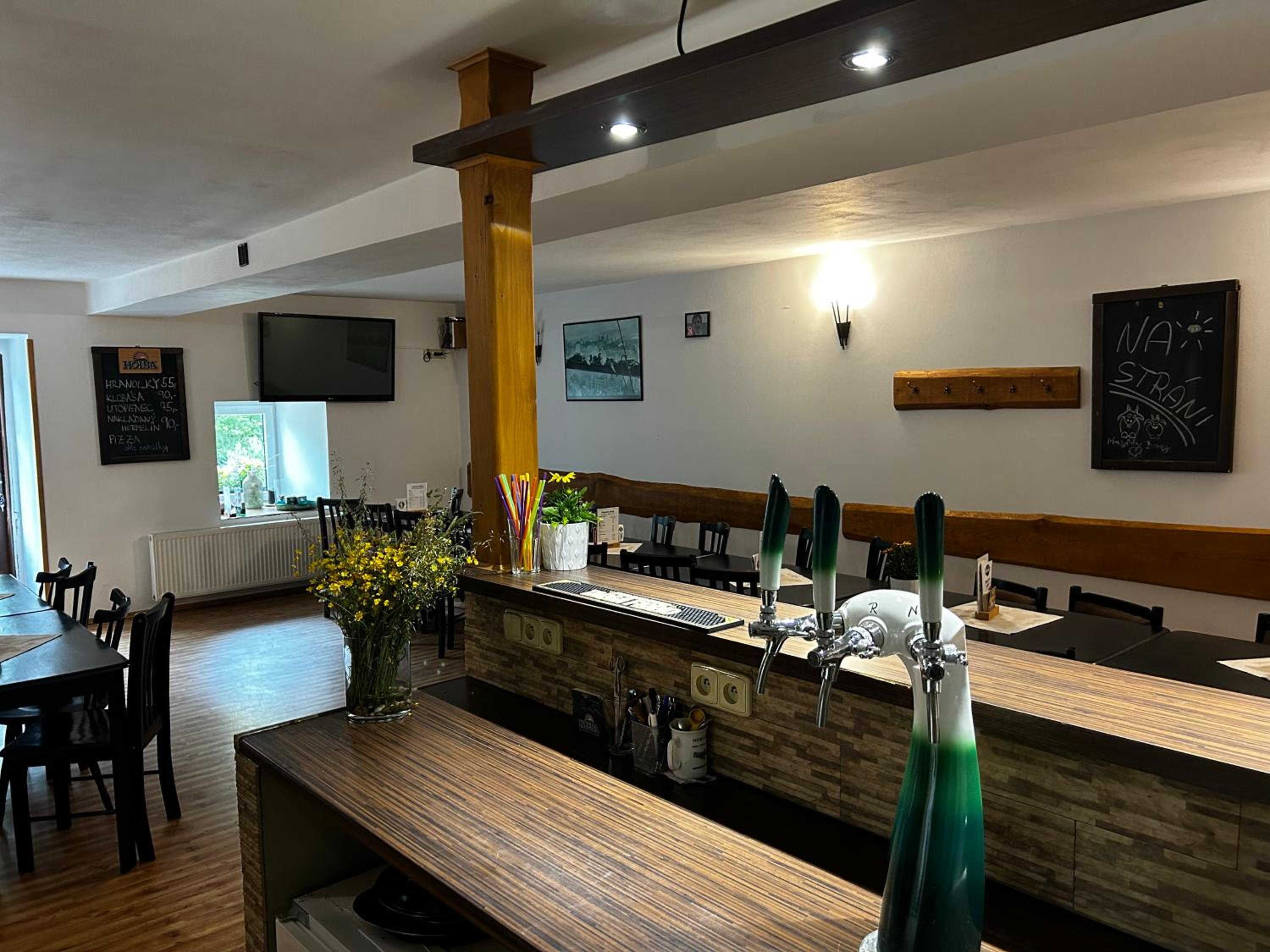 Restaurace a penzion Na Stráni