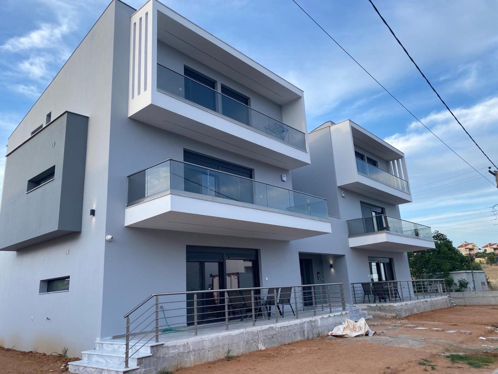 Elinor apartments