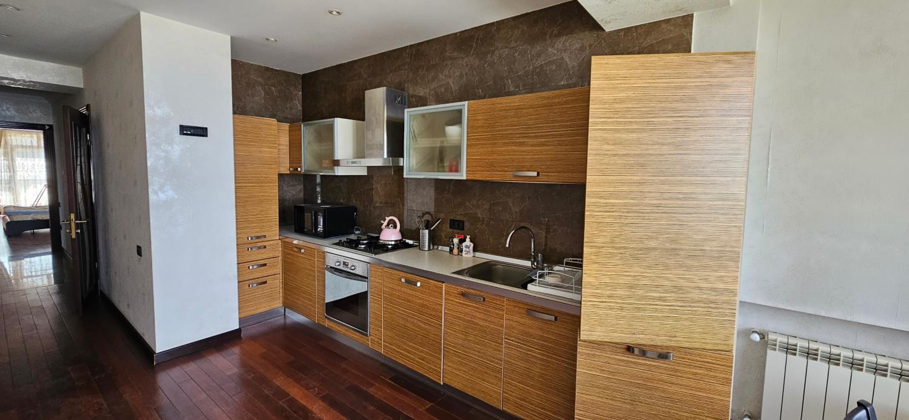 Apartment near Green Theater