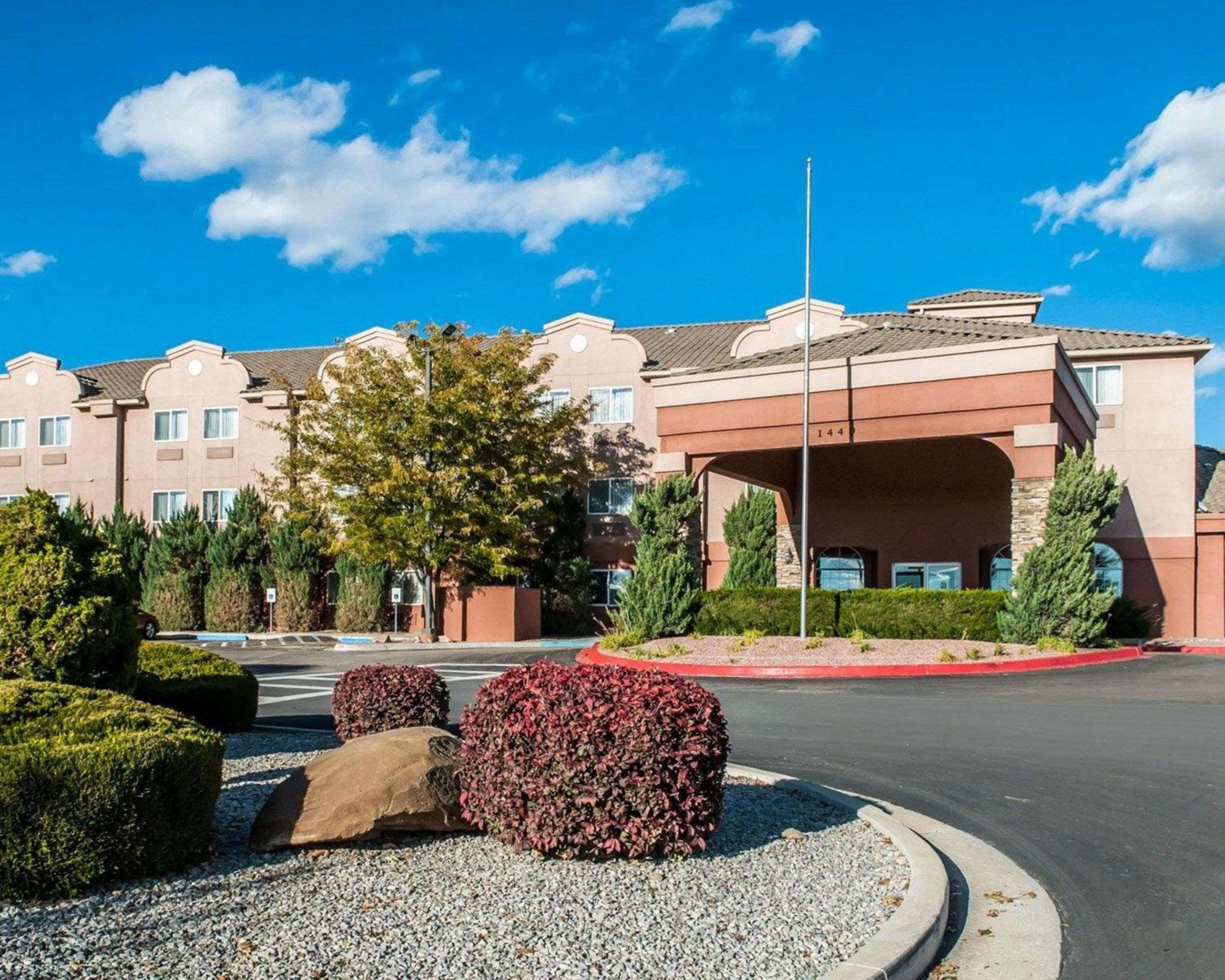 Comfort Inn Gallup I-40 Exit 20 view 2