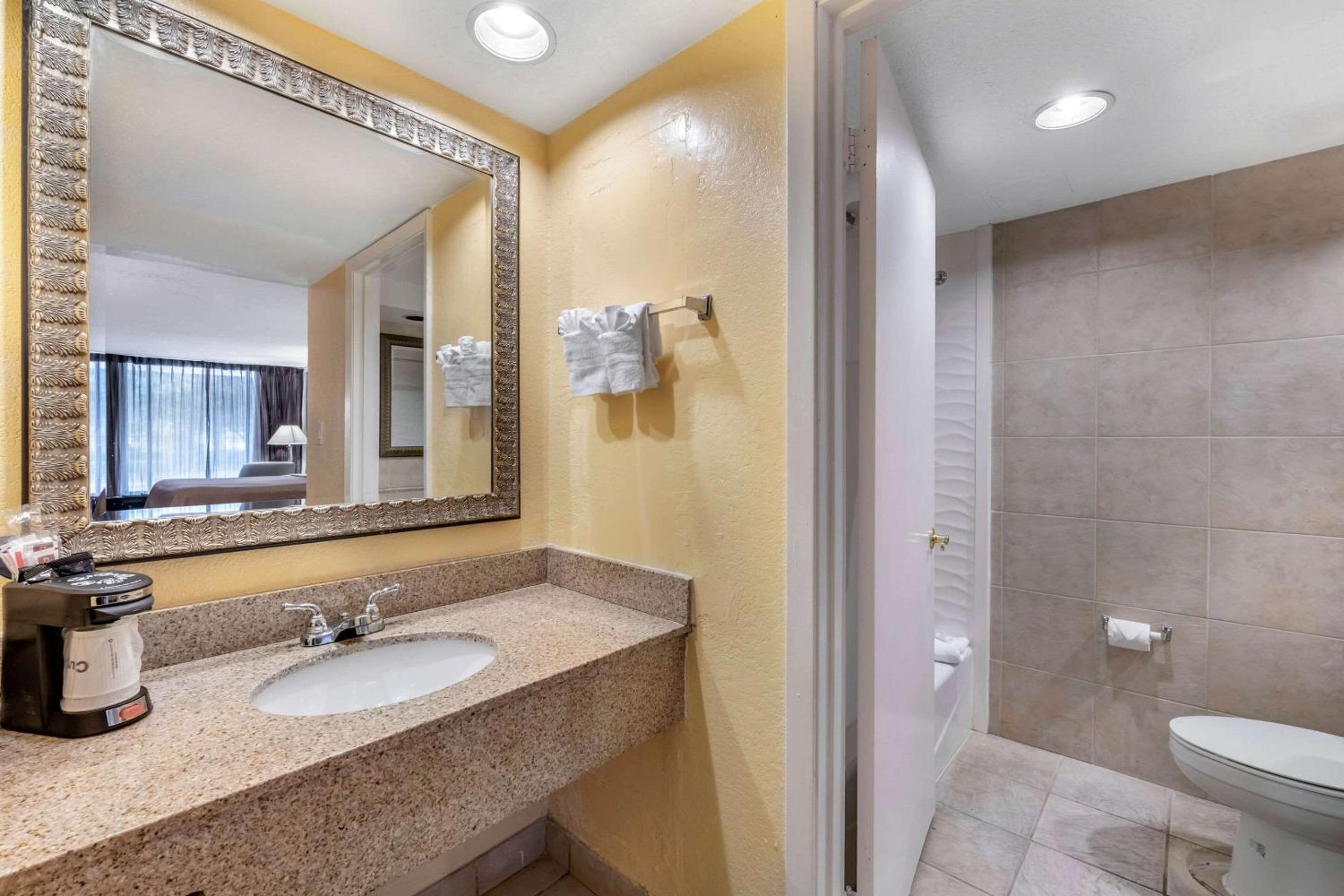 Clarion Inn Orlando International Drive - ICON Park