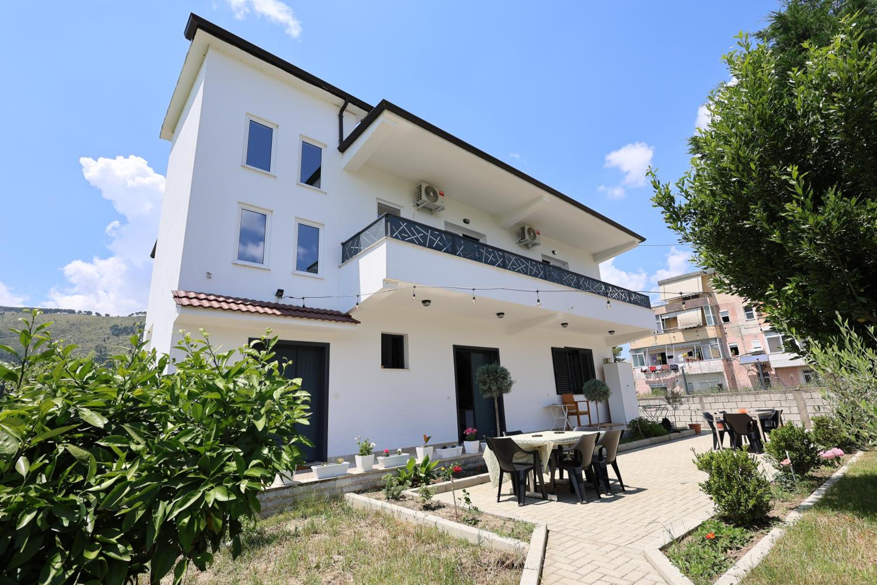 Apartment Baza Hostel