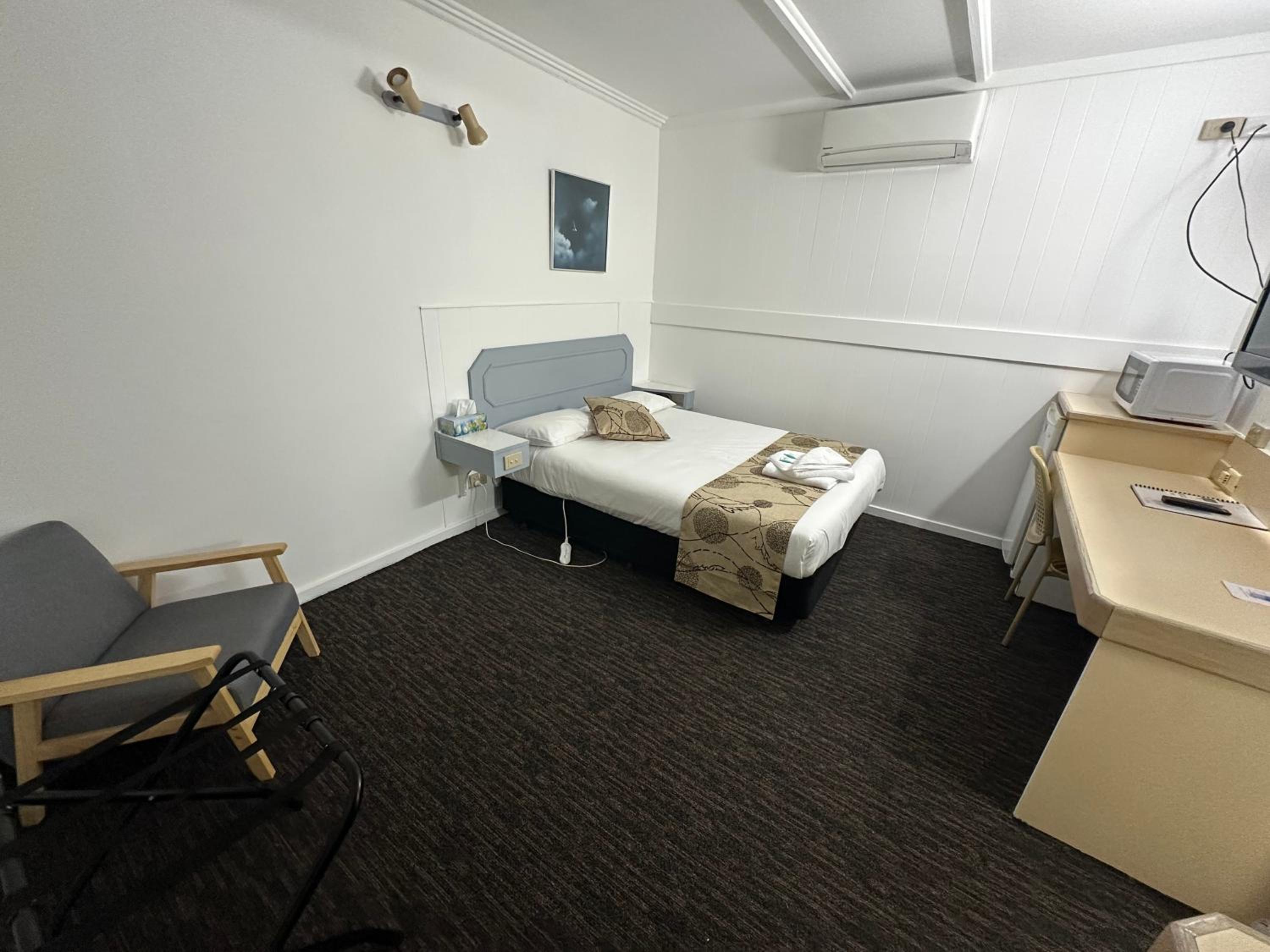 Charlton Motel
