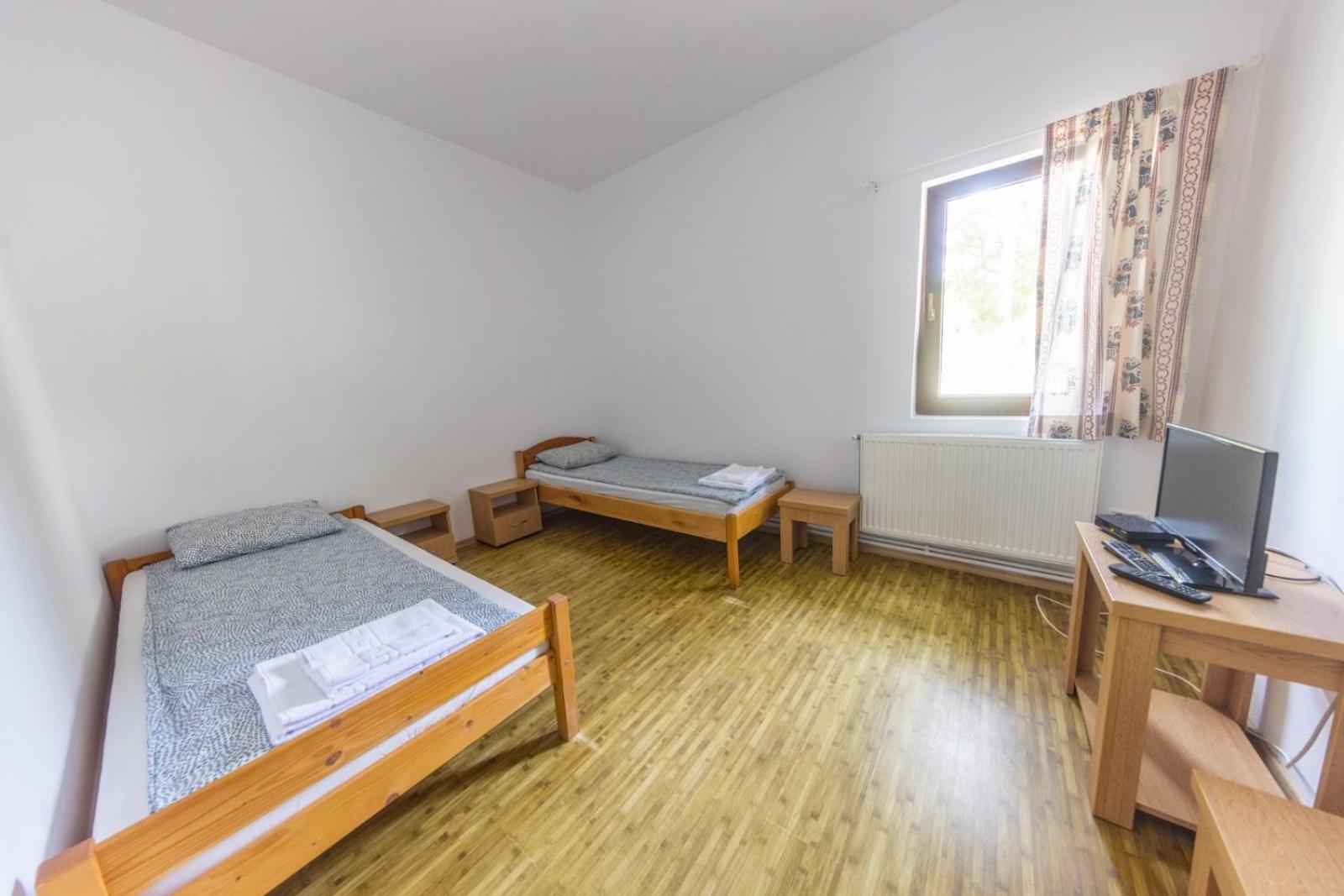 Route 68 Hostel Gurasada Park