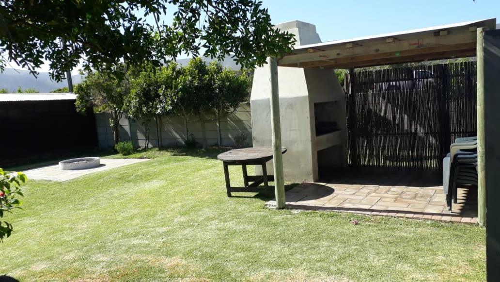 Mountain View Holiday Home view 3