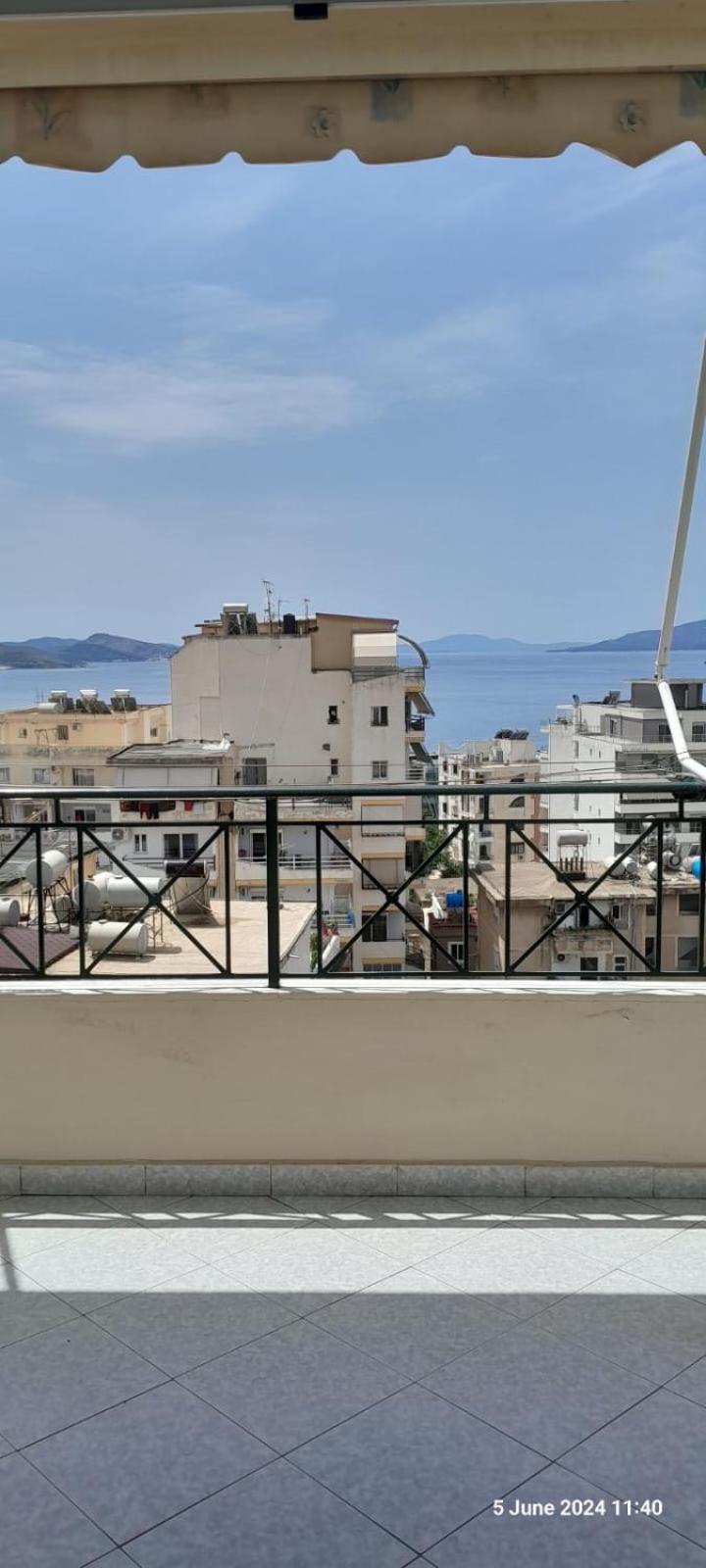 Liv Skyline Apartment photo 4