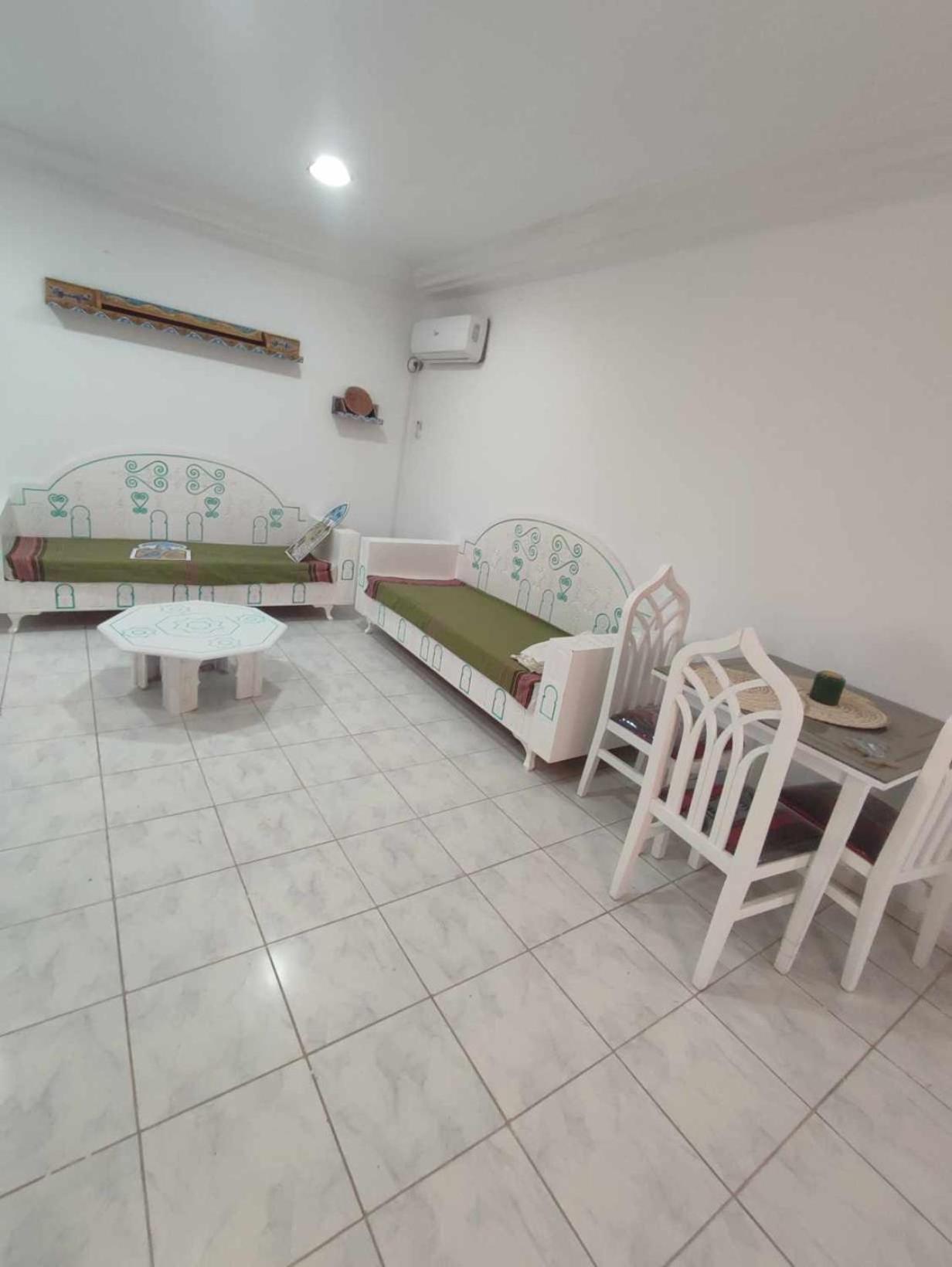 Appartement yakine view 5