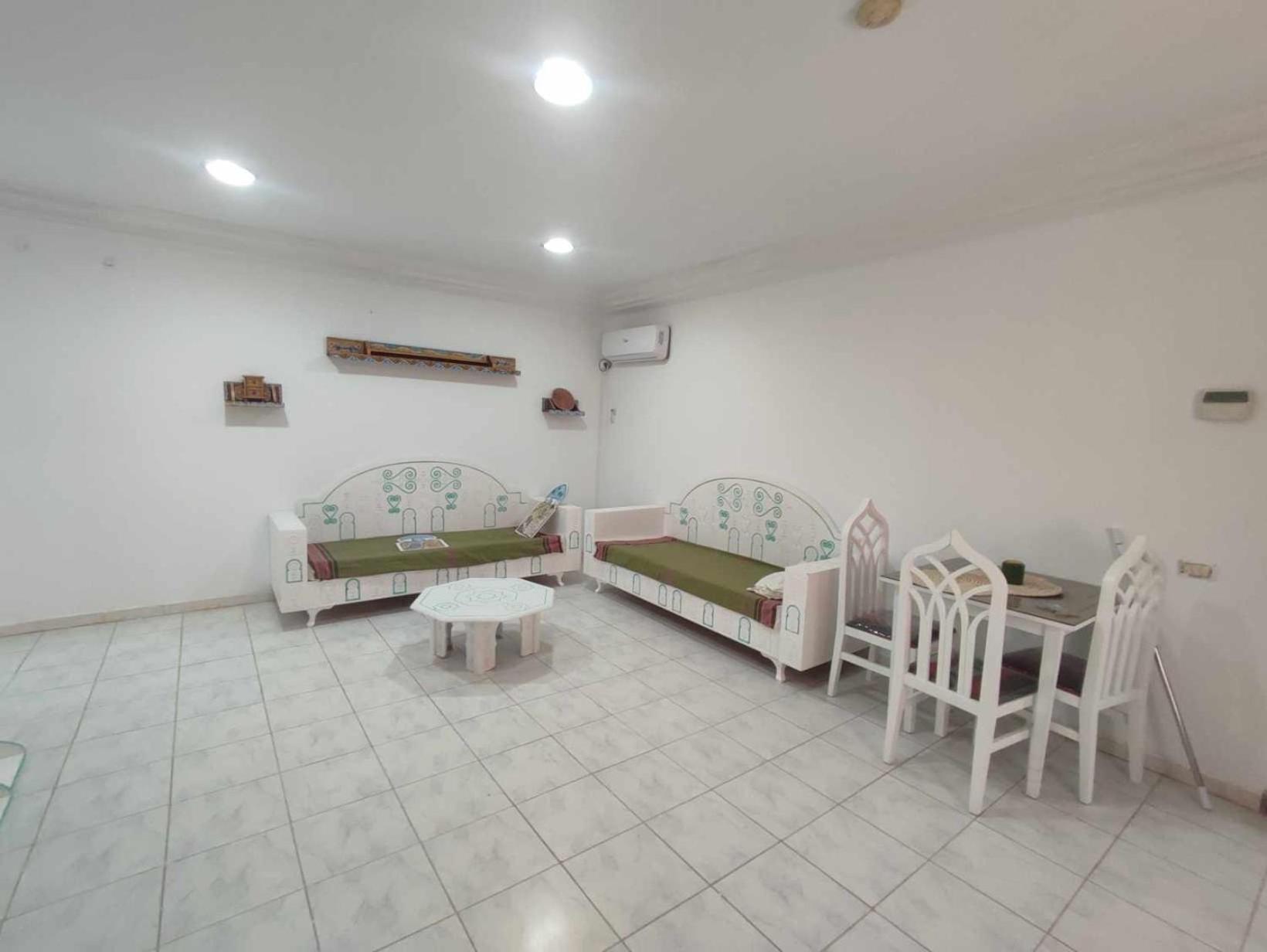 Appartement yakine view 2