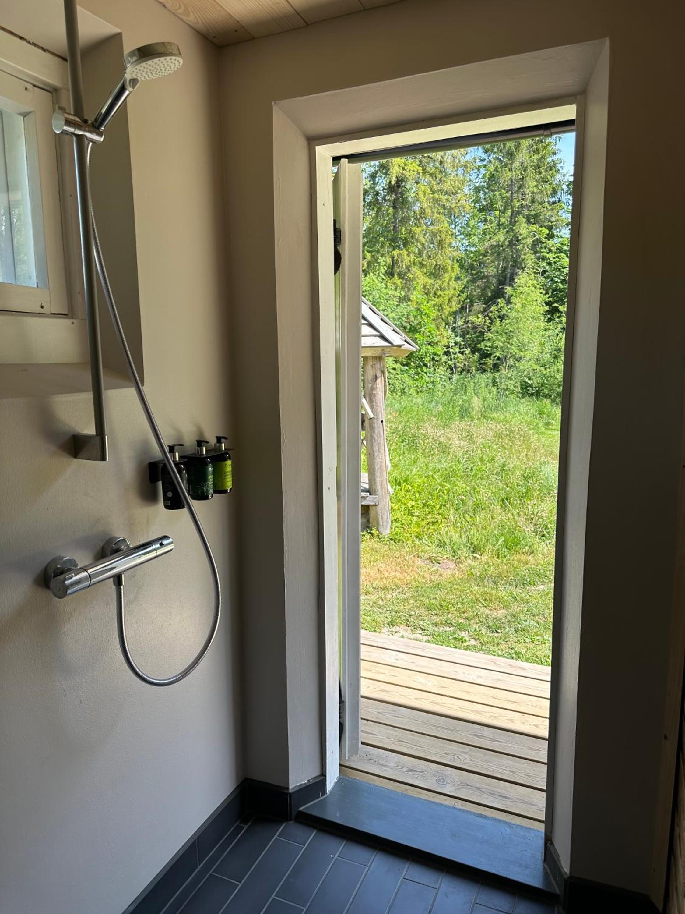 Panga Sauna Hut