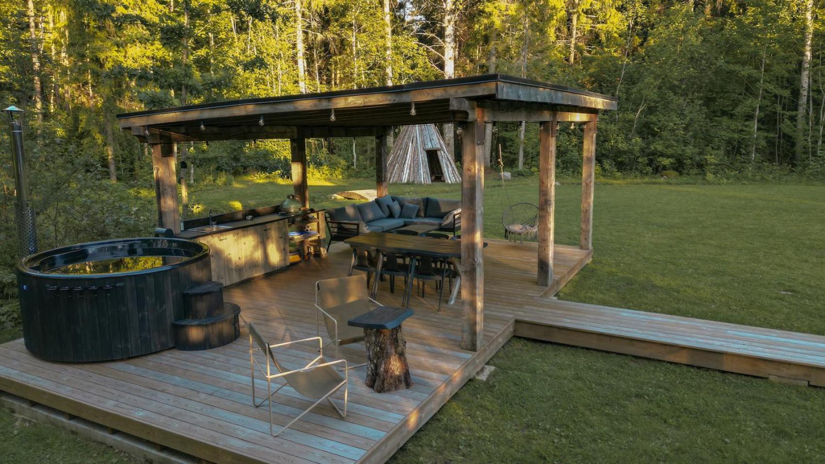 Panga Sauna Hut