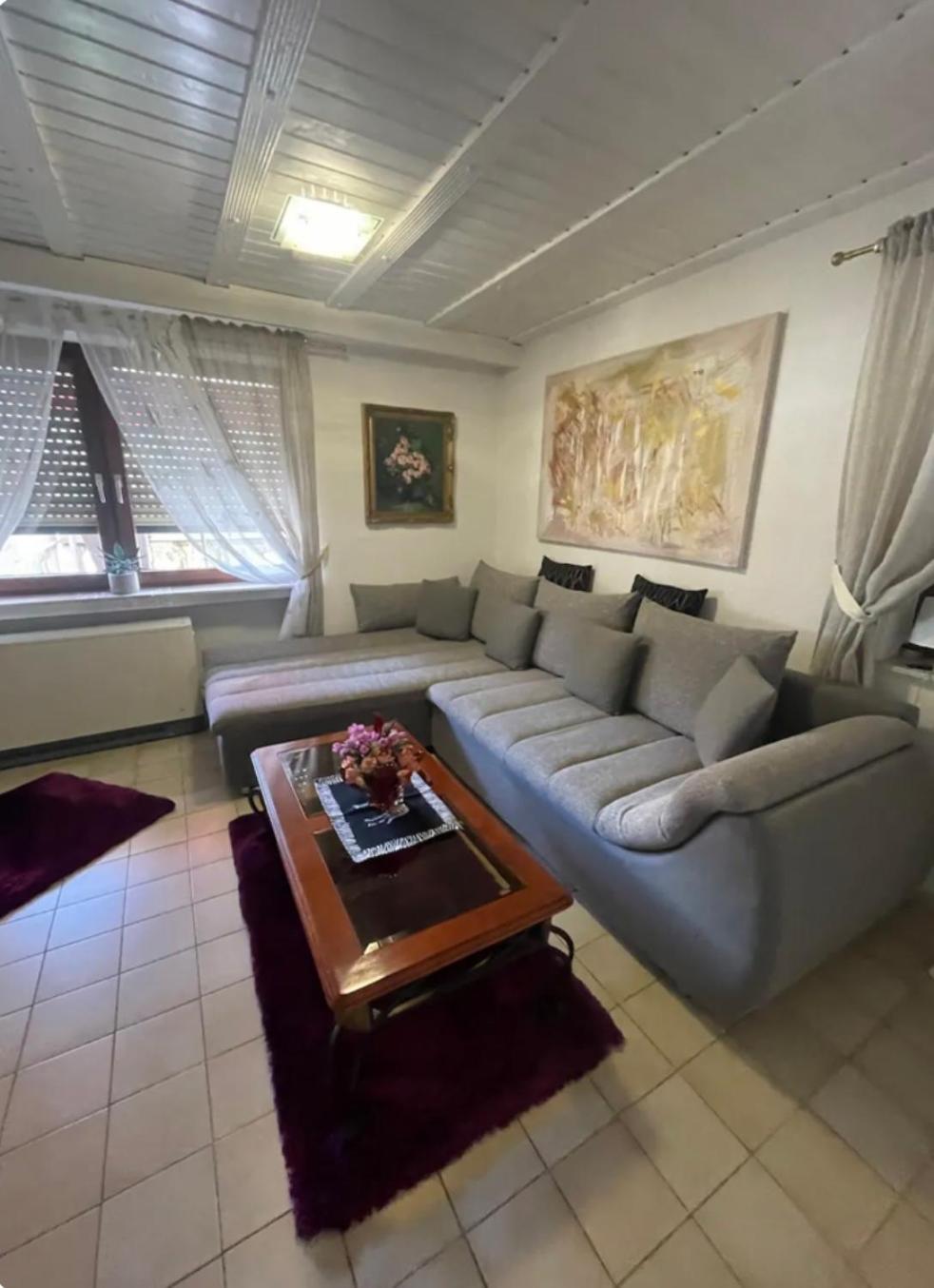La Suite view 5