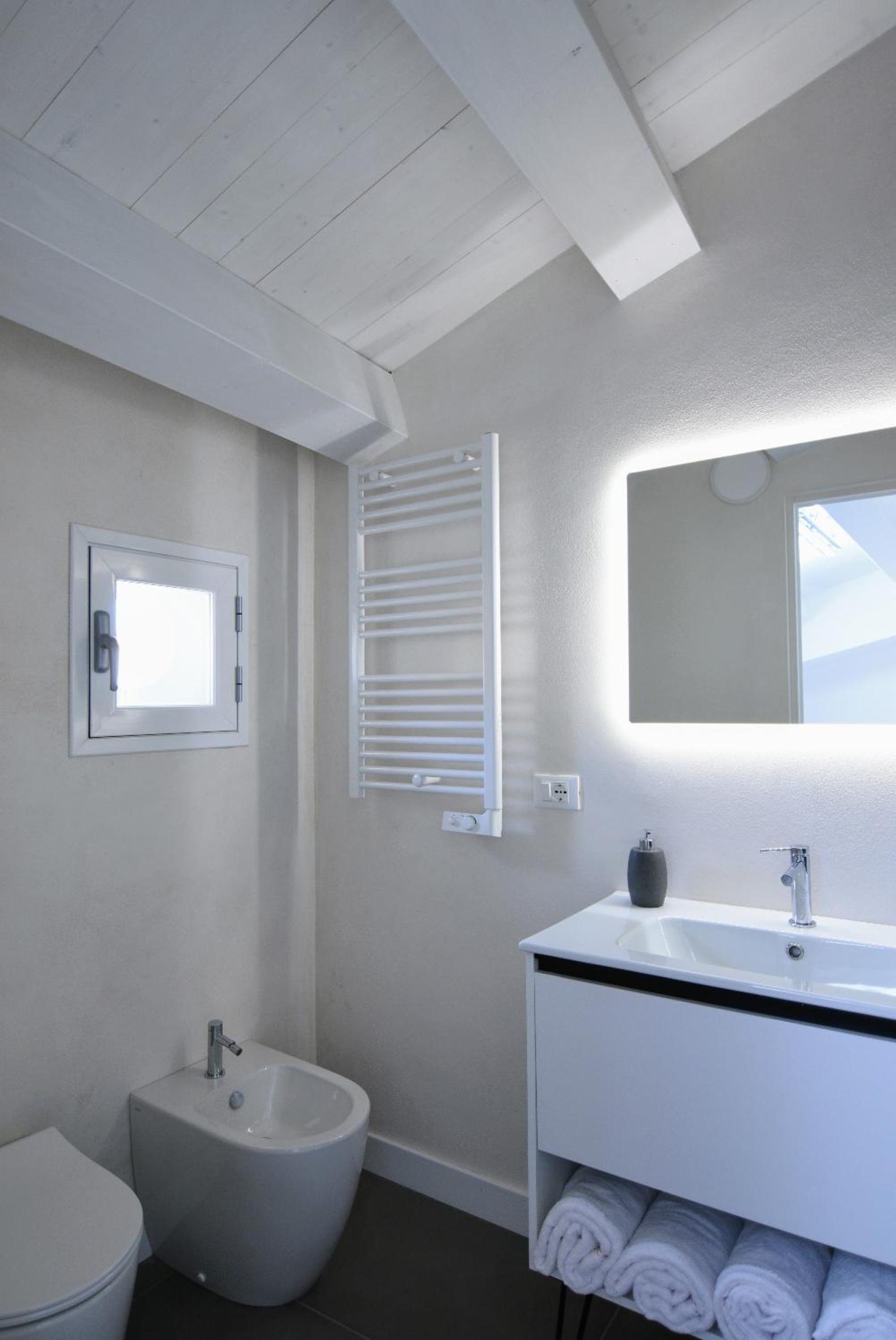 Maciuni Apartment con terrazza