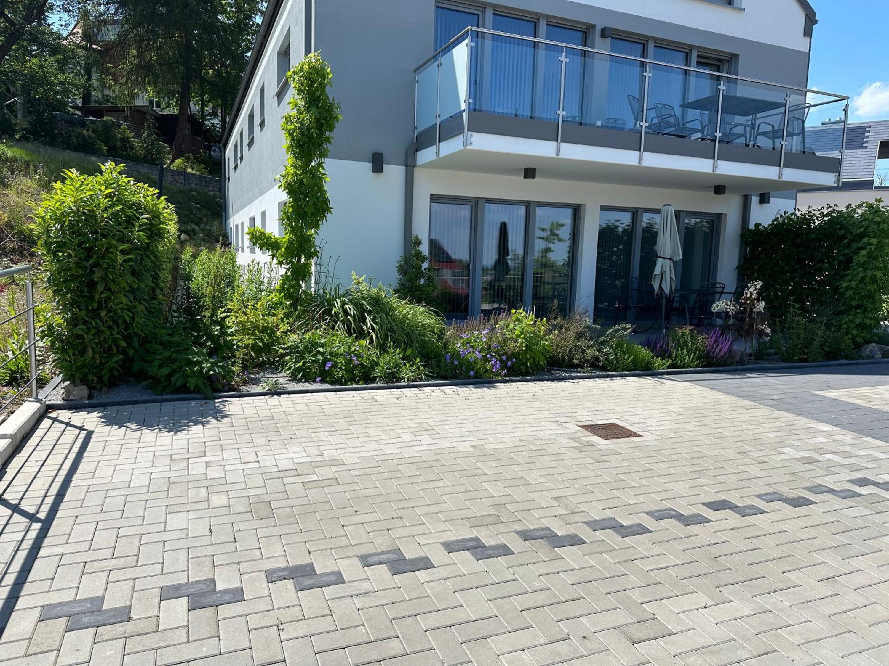 Lindenberg Apartments