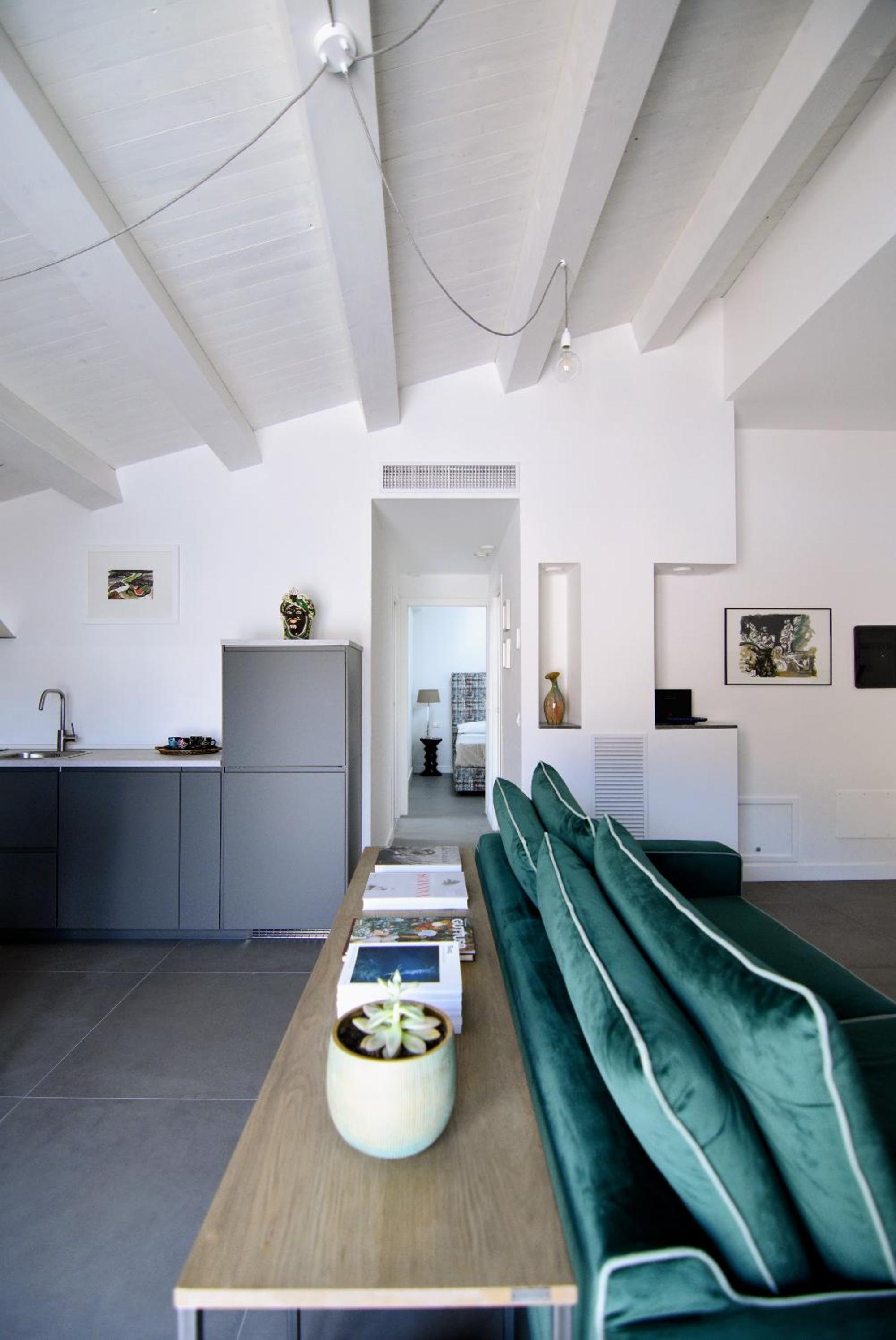 Maciuni Apartment con terrazza