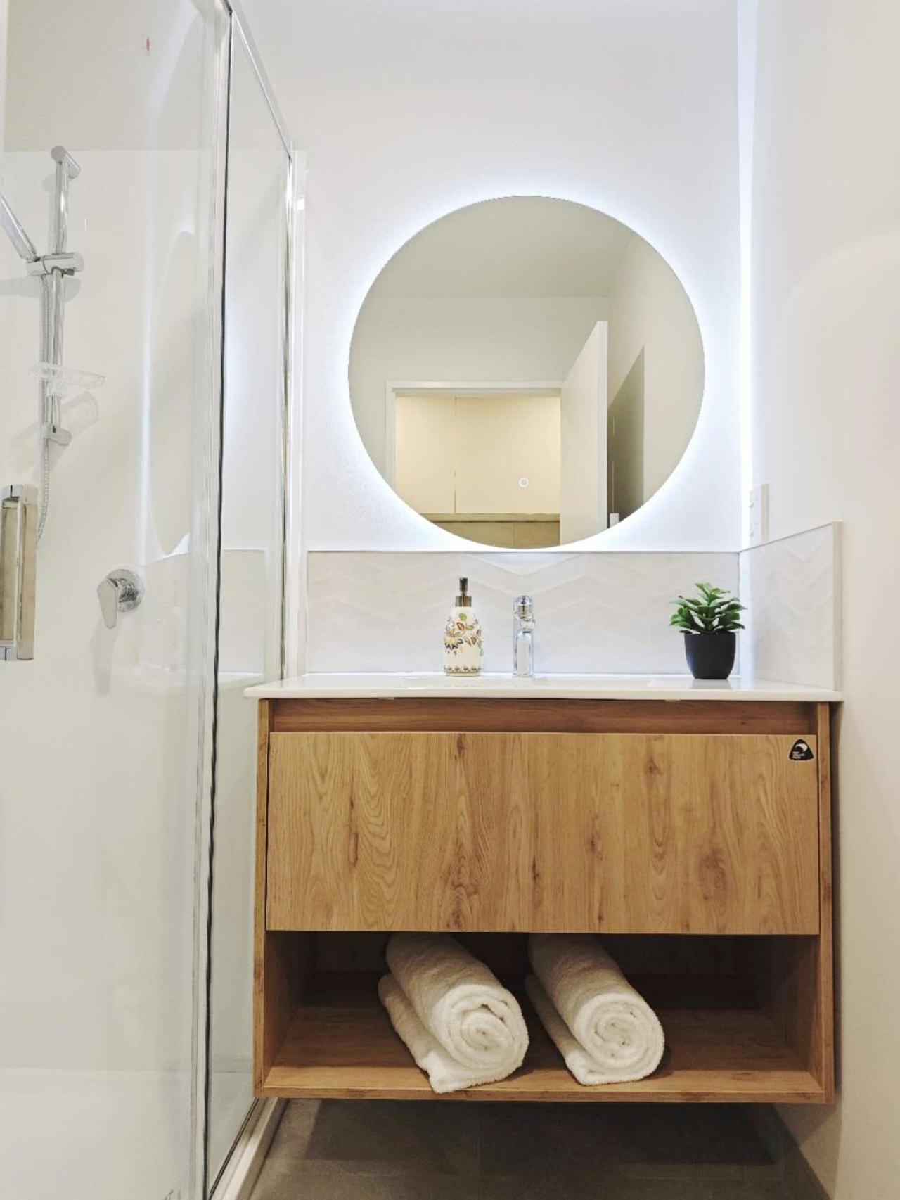 Sunshine Suites