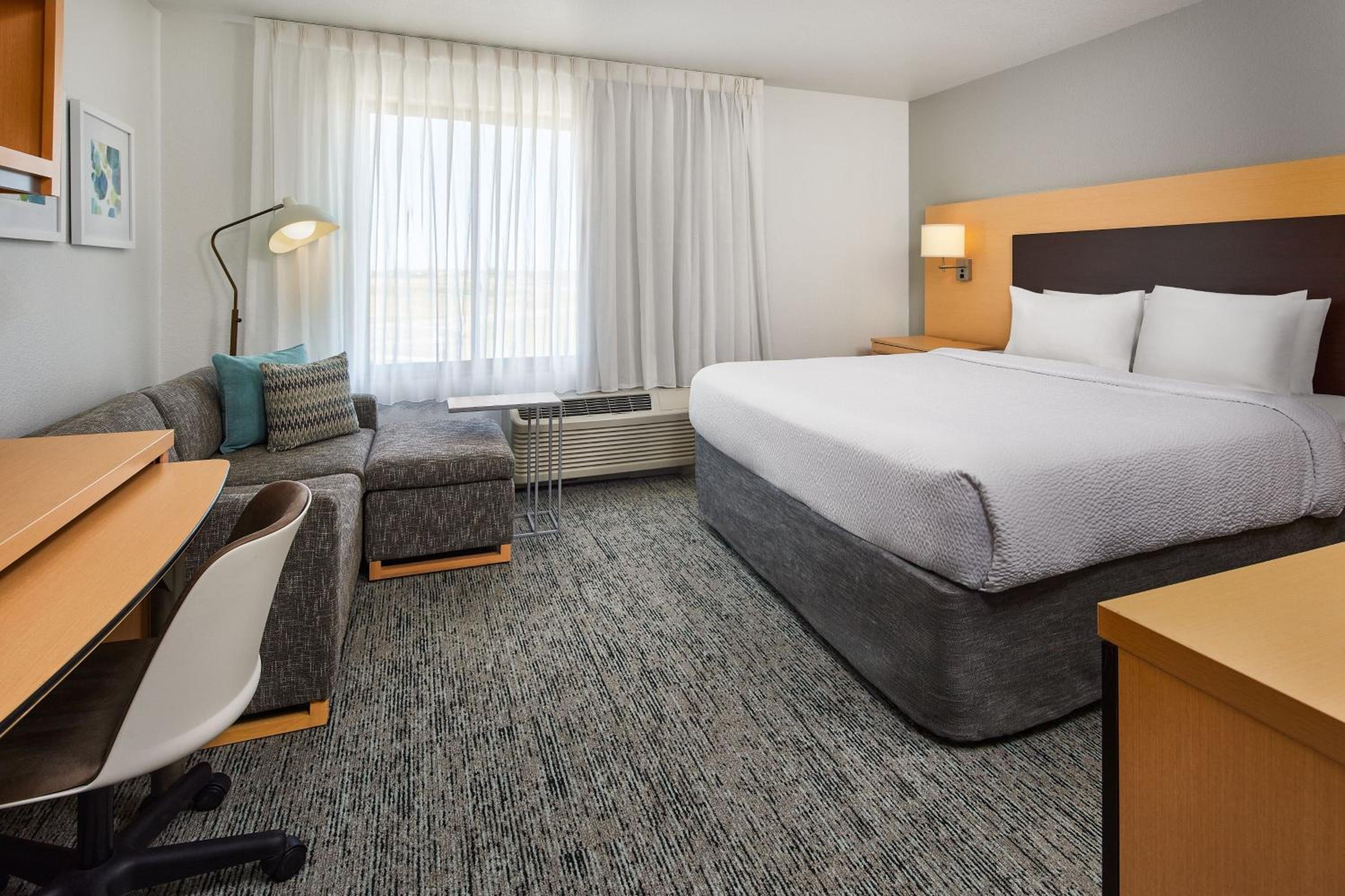 Garden City Vacations - TownePlace Suites by Marriott Garden City - Property Image 28