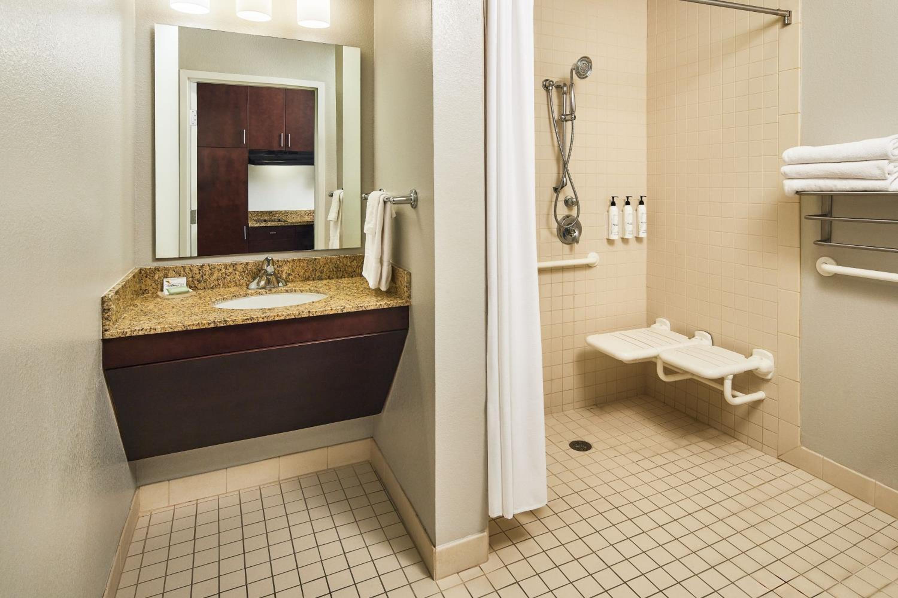 Garden City Vacations - TownePlace Suites by Marriott Garden City - Property Image 12