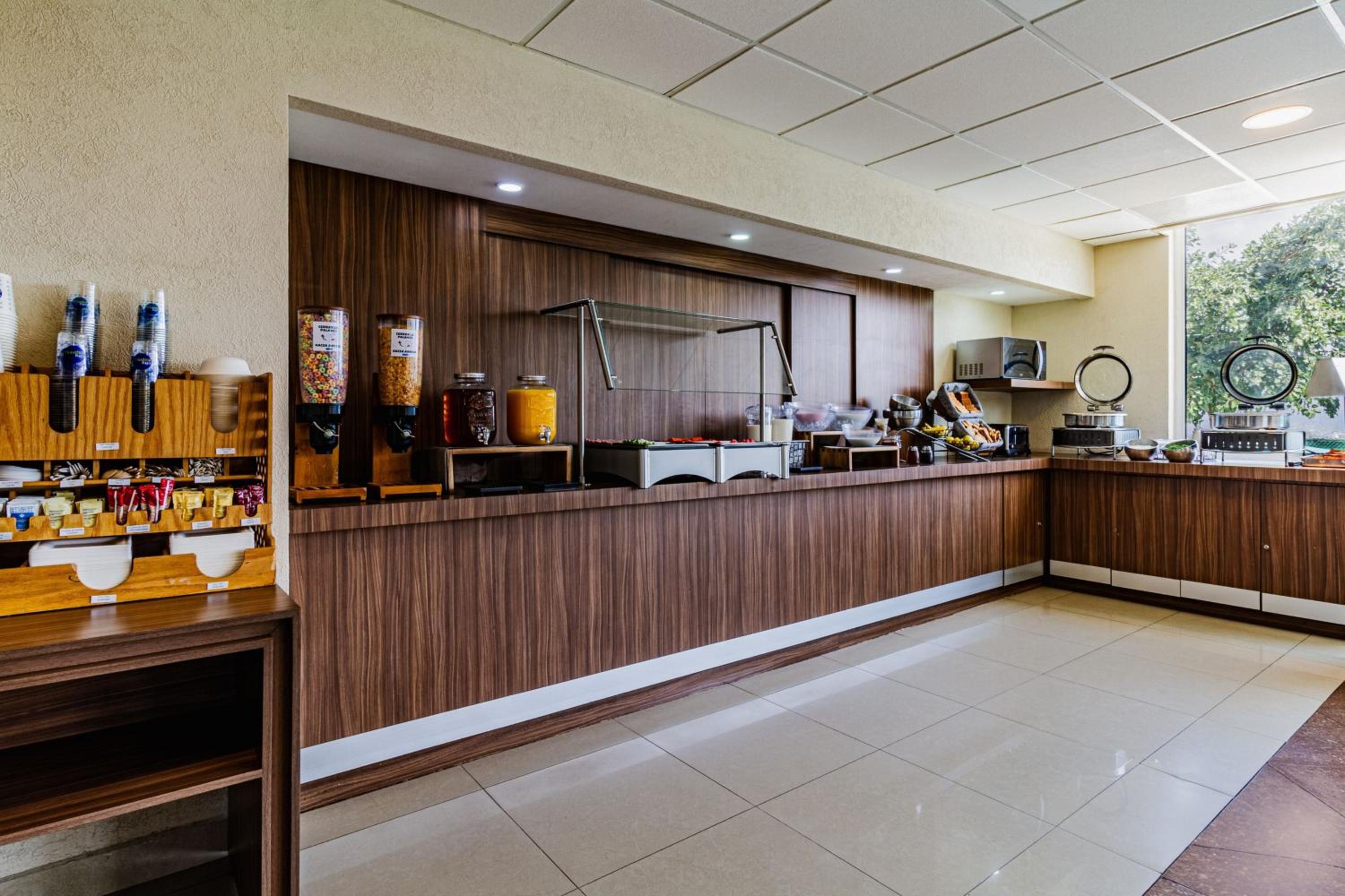Tuxtla Gutierrez Vacations - City Express by Marriott Tuxtla Gutierrez - Property Image 11