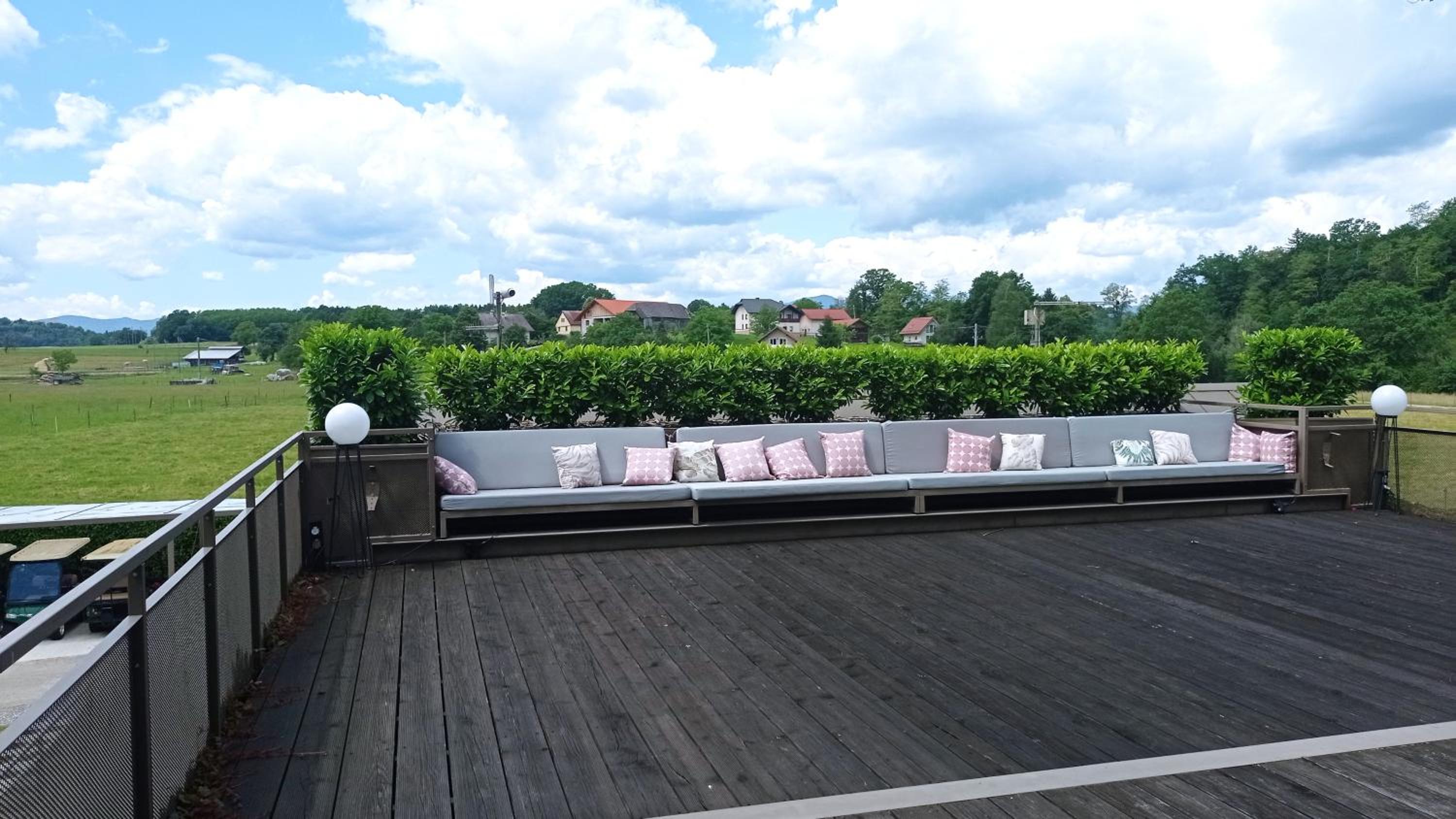 BIG BERRY KOLPA - KIWI mobile house, Metlika view 5