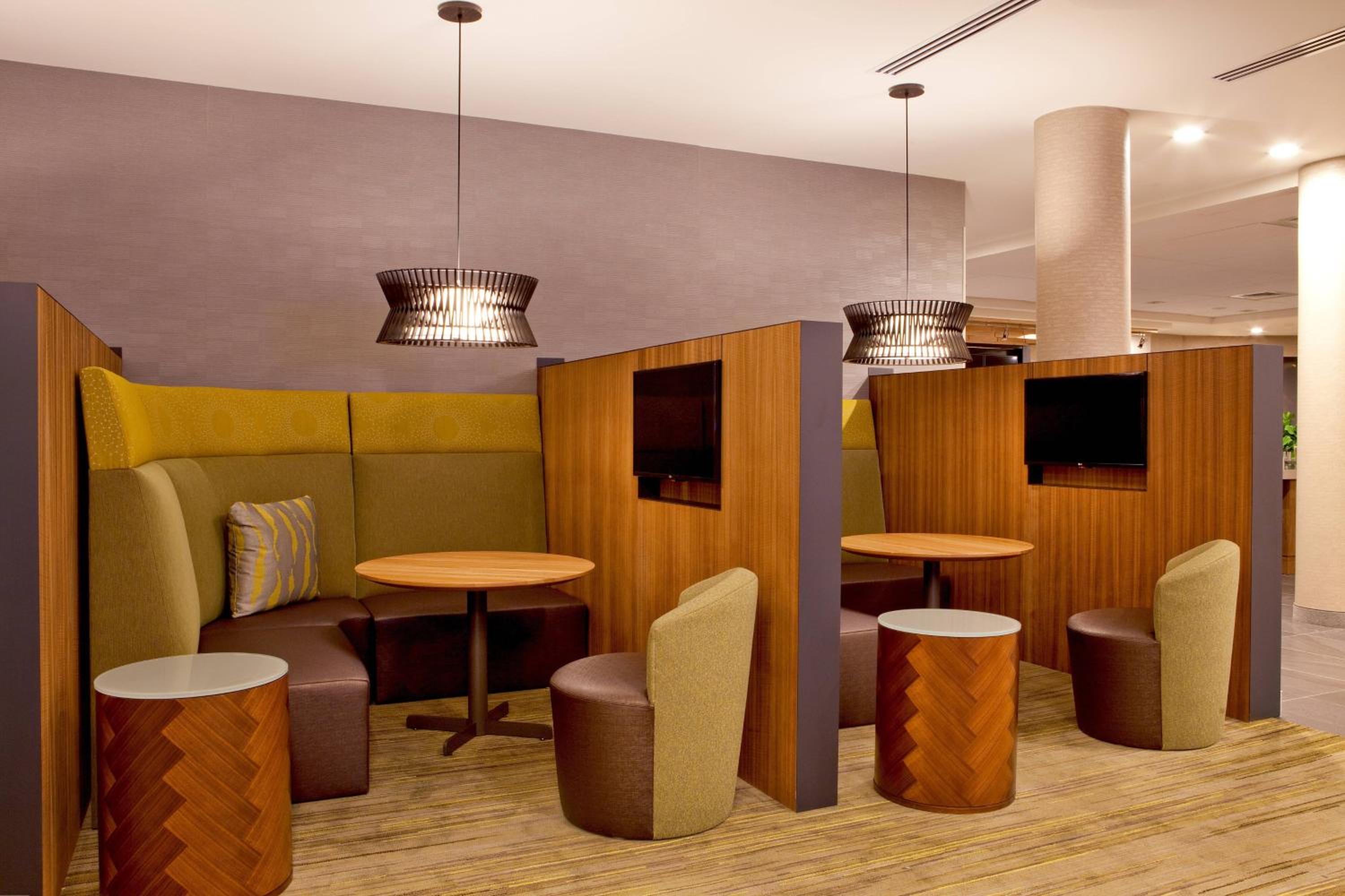 Courtyard by Marriott Yonkers Westchester County - Property Image 15