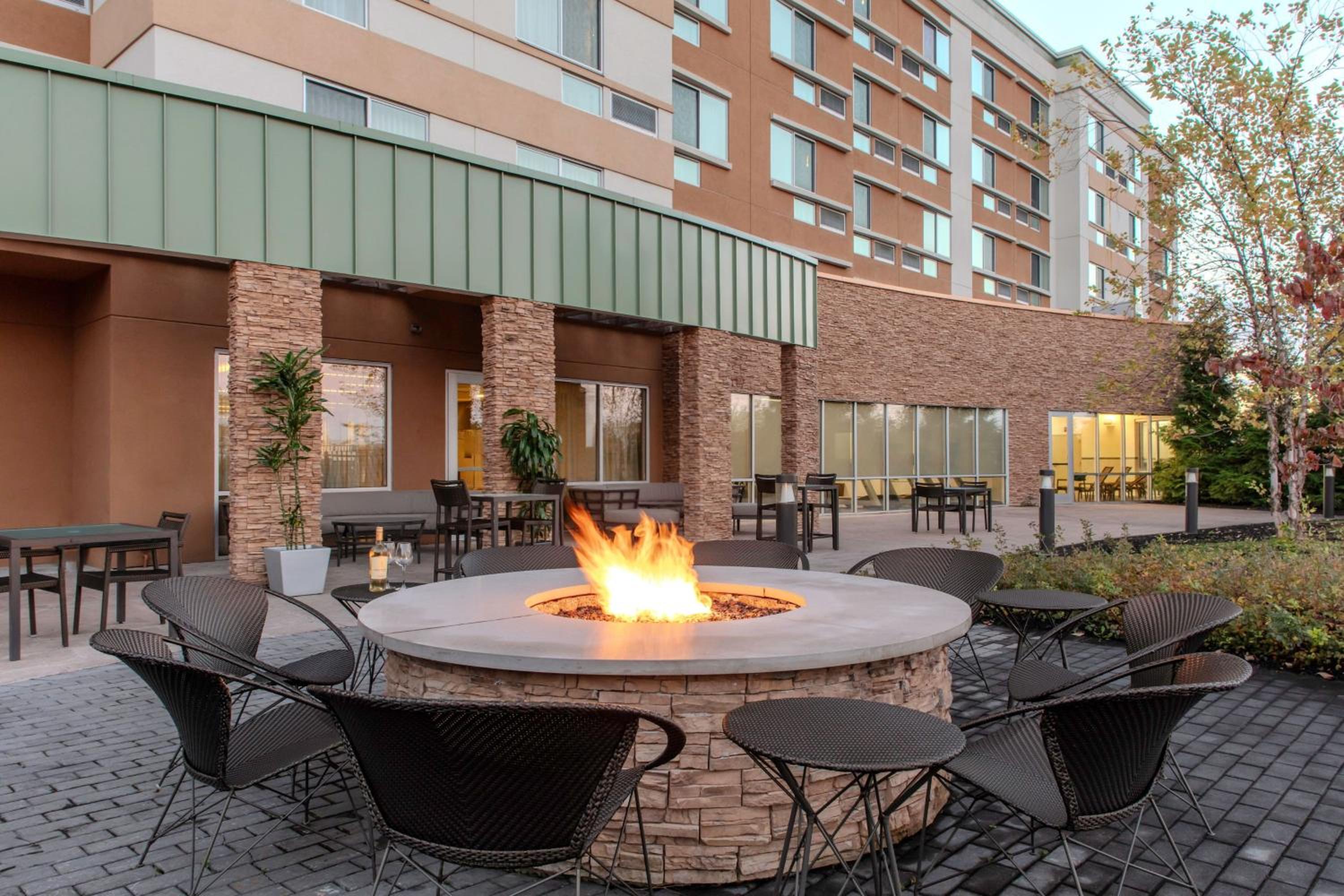 Courtyard by Marriott Yonkers Westchester County - Property Image 10