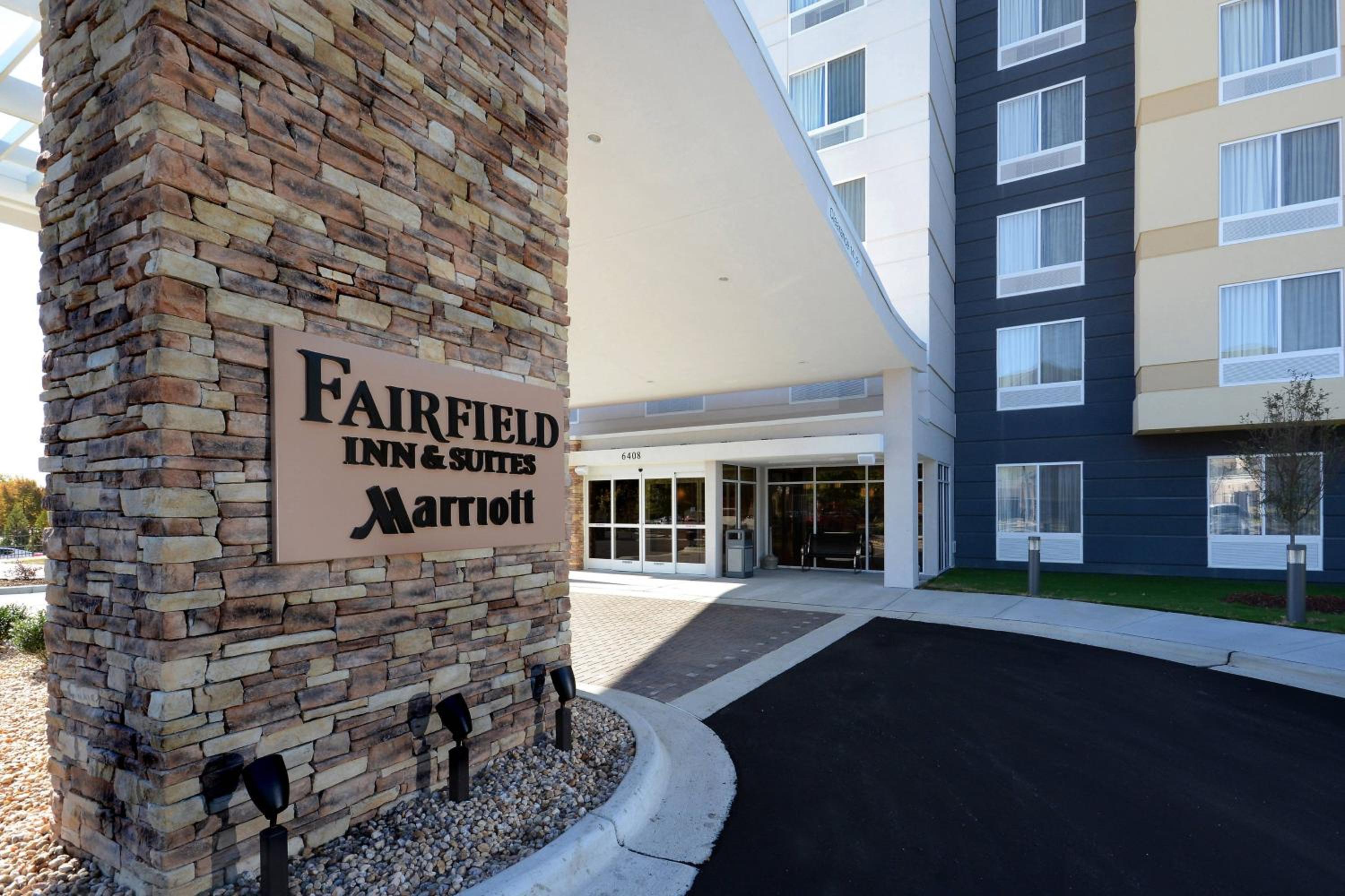 Hotel Fairfield Inn & Suites by Marriott Raleigh Capital Blvd./I-540 - Image 1
