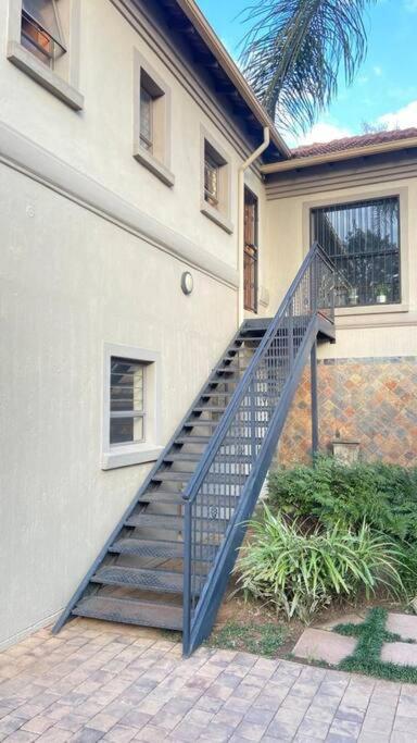Studio in Lynnwood garden estate view 4
