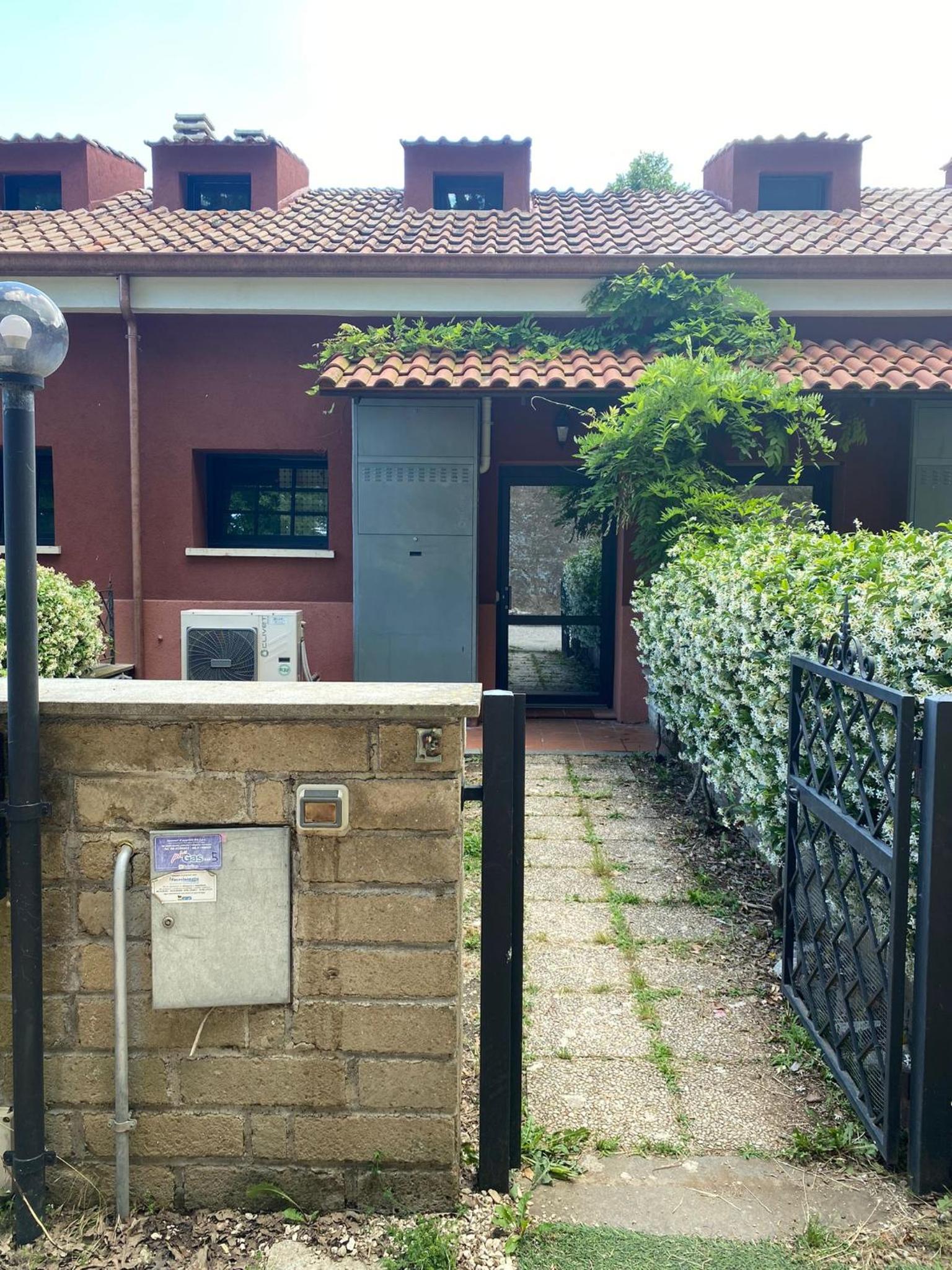 Emerald Apartment