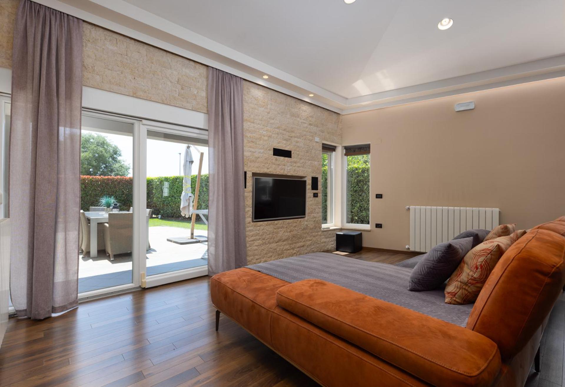 Toni  Julija - Property Image 25