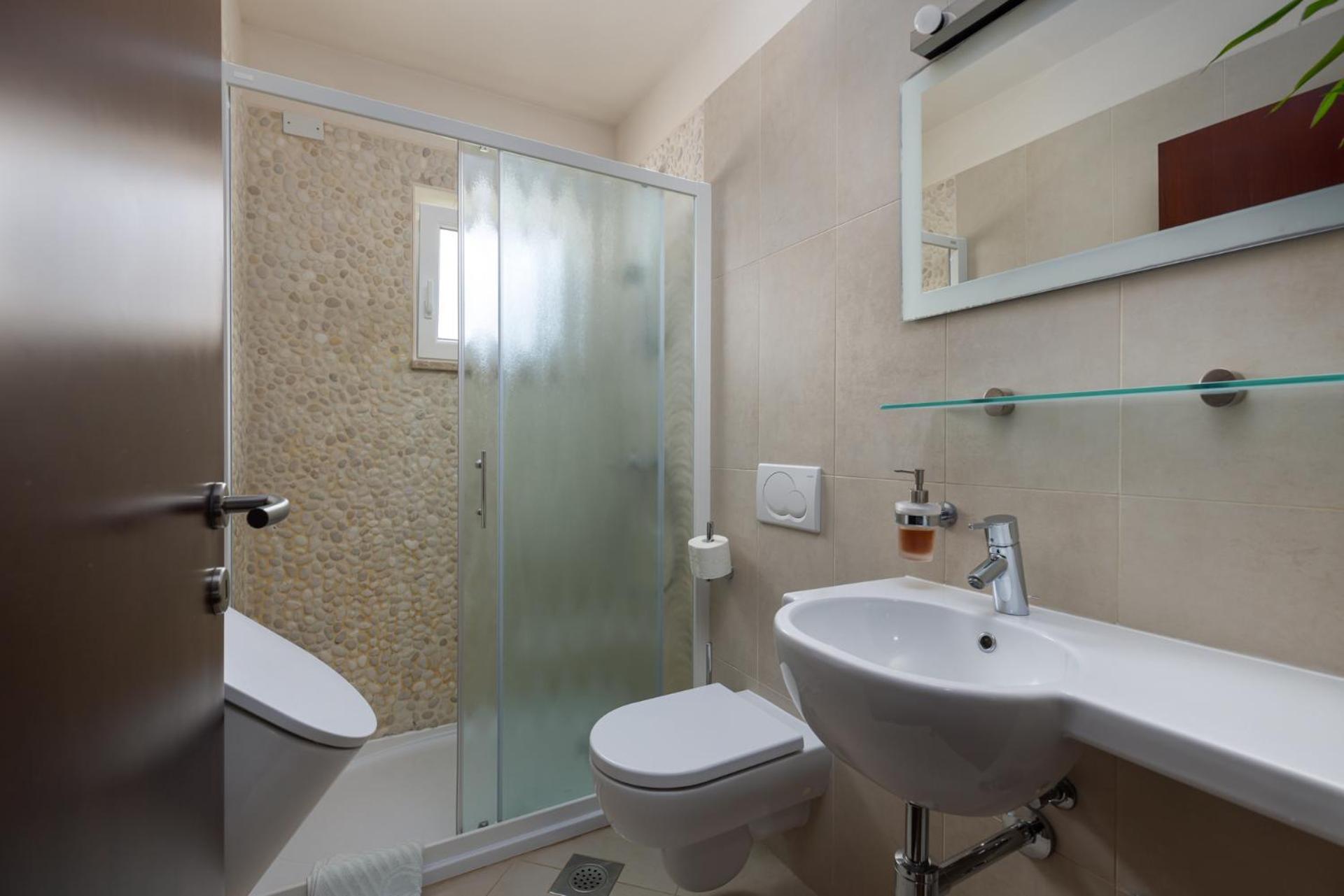 Toni  Julija - Property Image 20