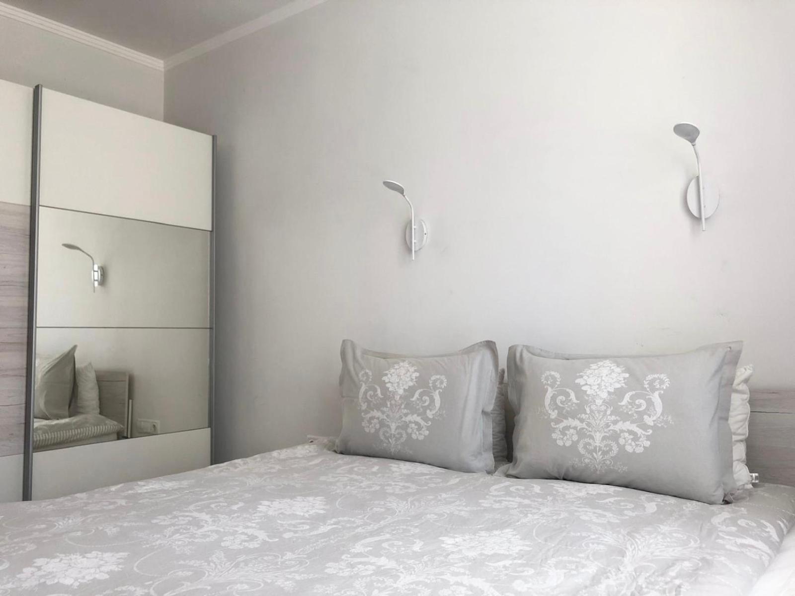 HOT Main Square Newly Built Modern Apartment