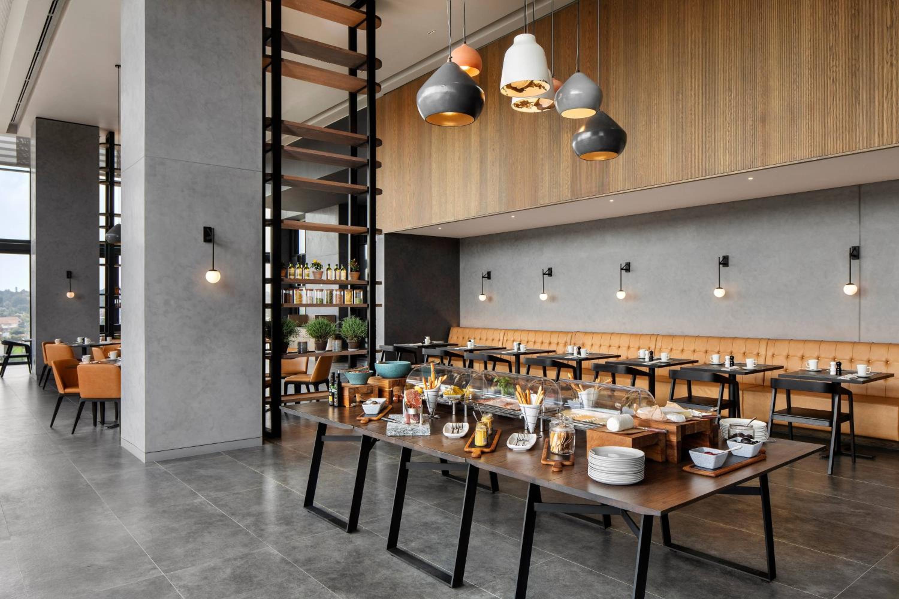 Johannesburg Vacations - Johannesburg Marriott Hotel Melrose Arch - Property Image 1