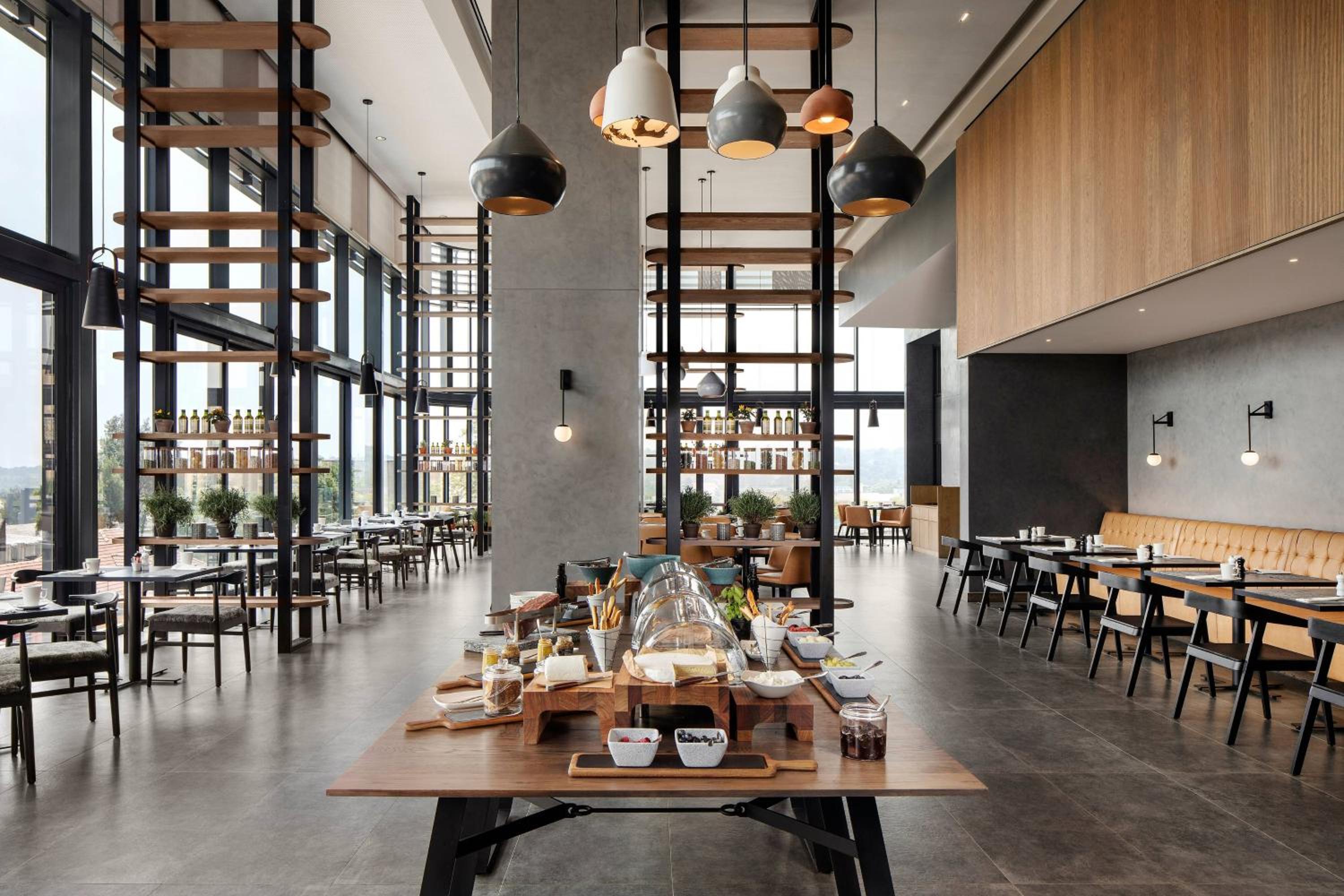 Johannesburg Vacations - Johannesburg Marriott Hotel Melrose Arch - Property Image 15