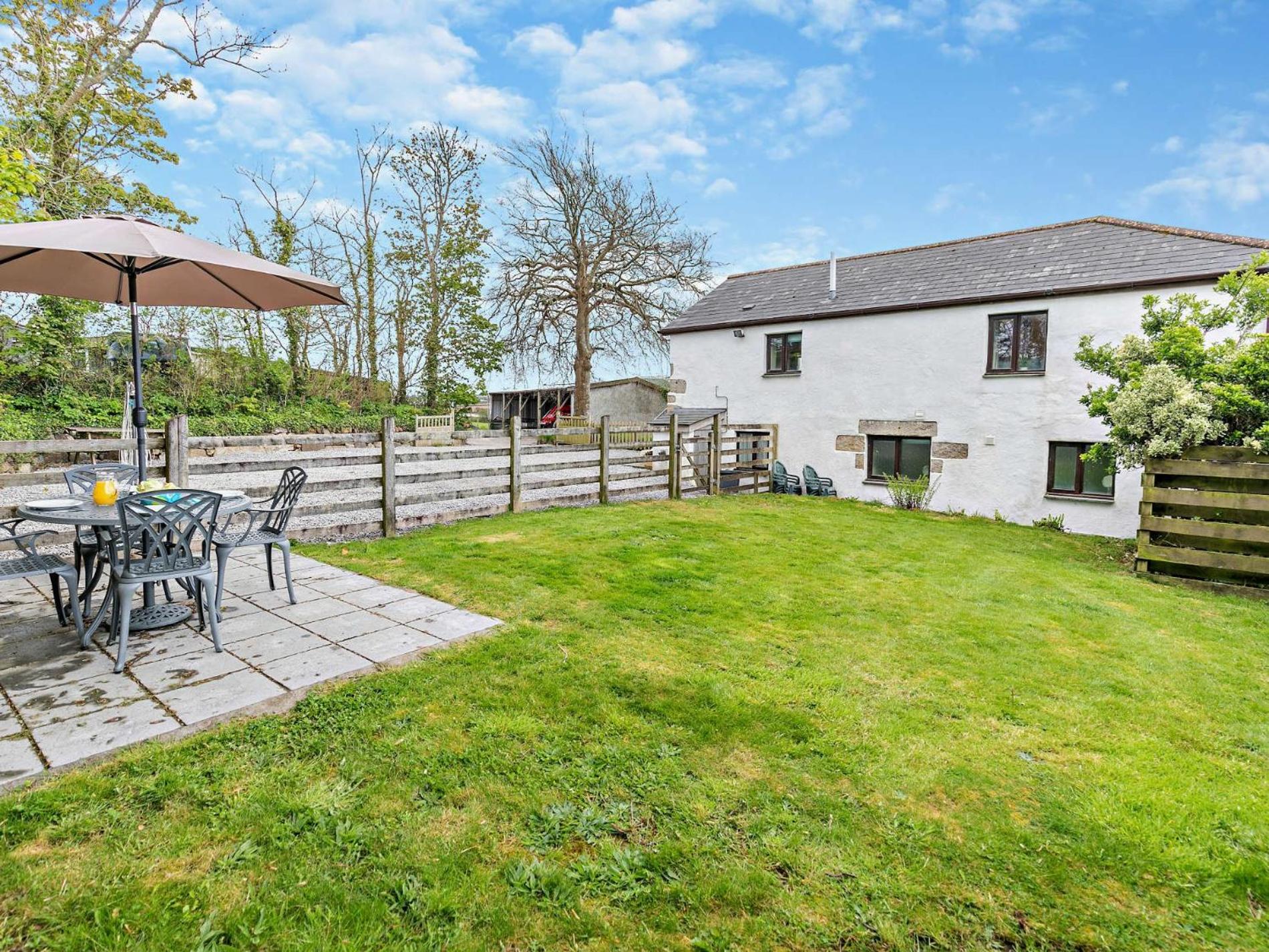 2 Bed in Camborne oc-oldmm view 5