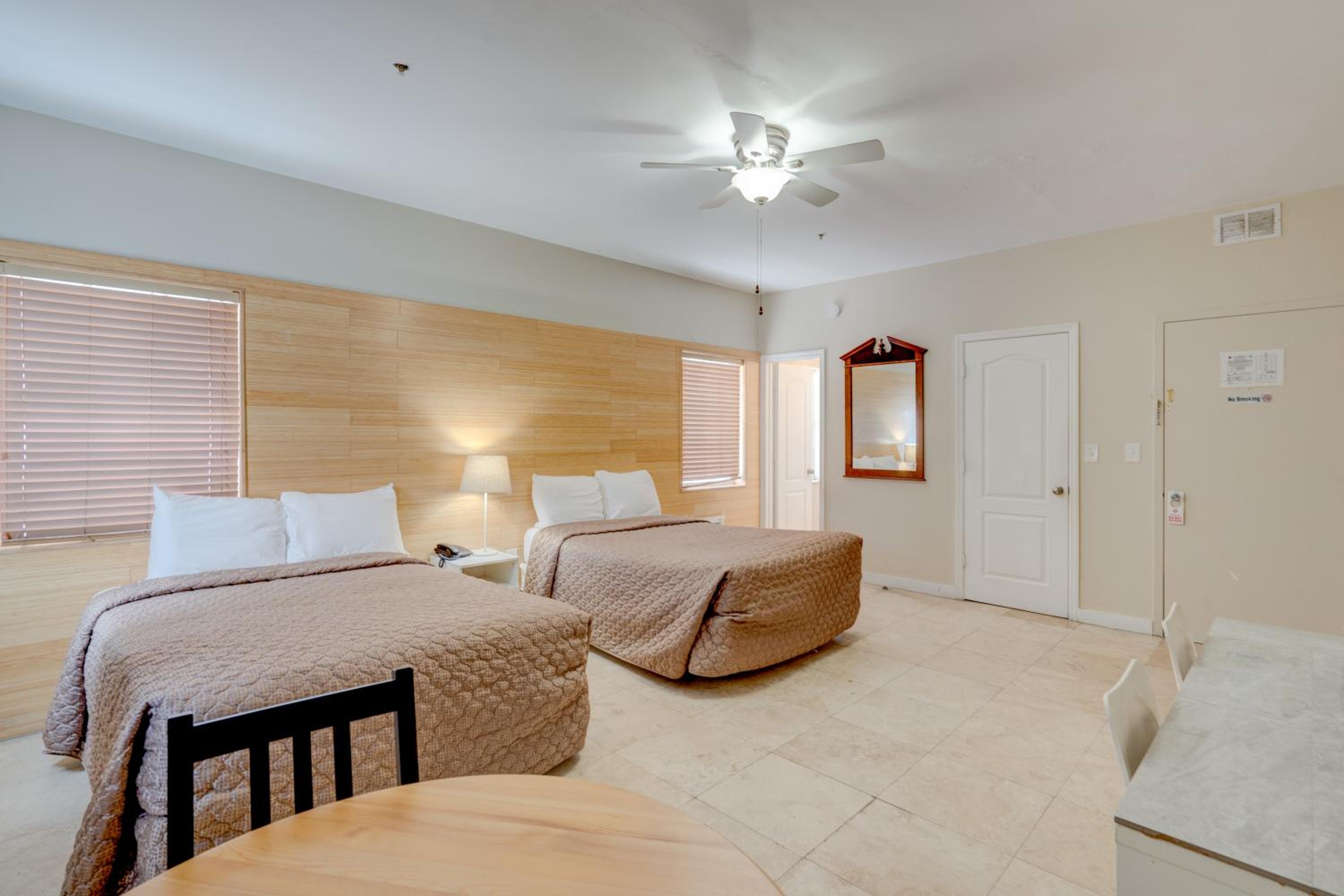 James Hotel