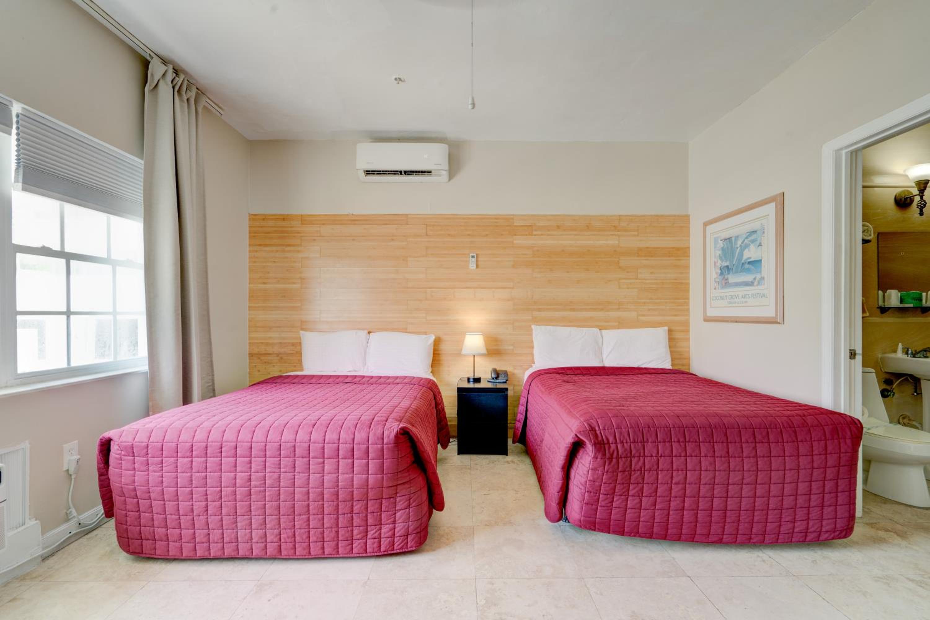 James Hotel
