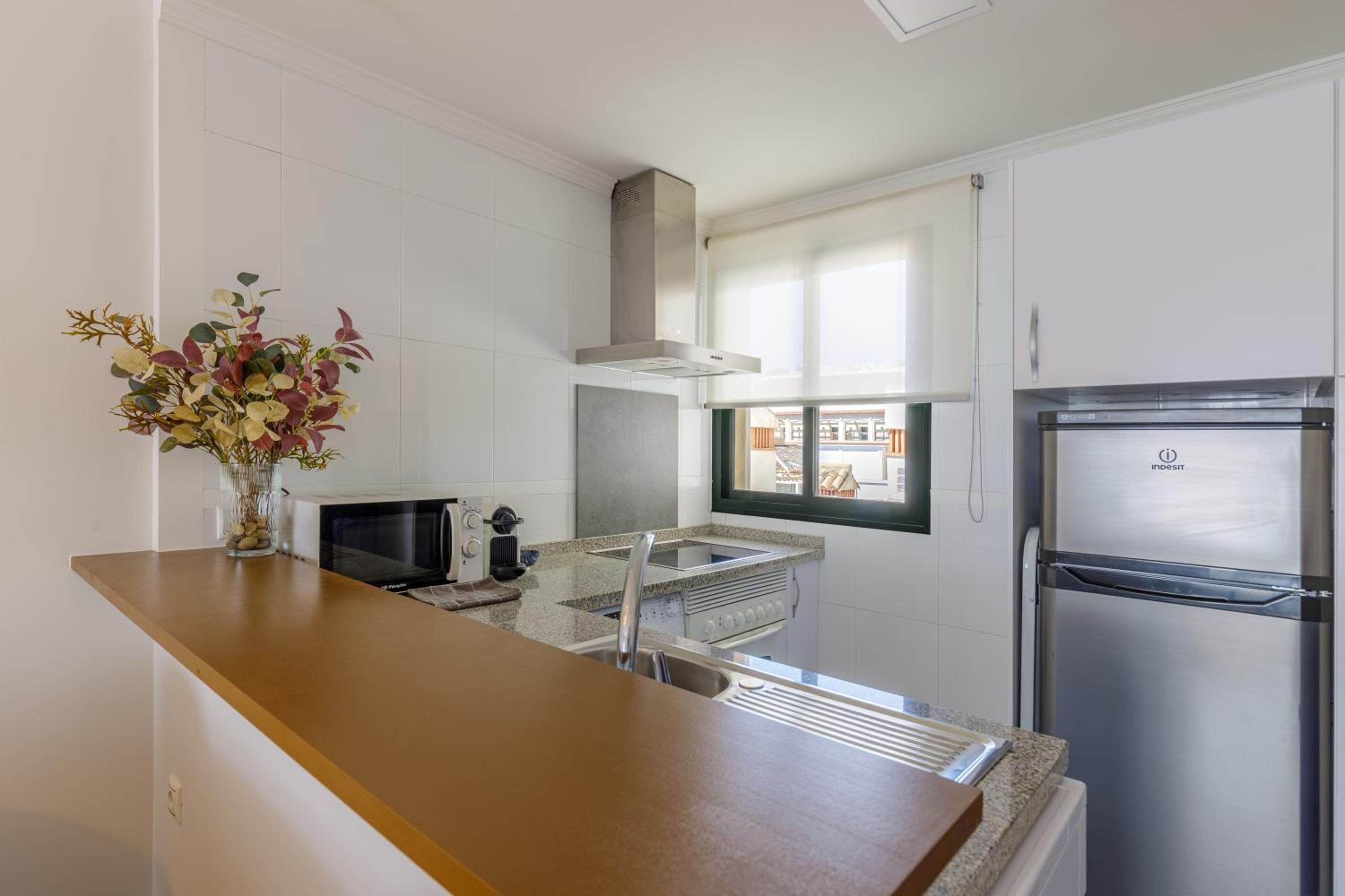 Alameda XI Boutique Apartment by Caleta Homes